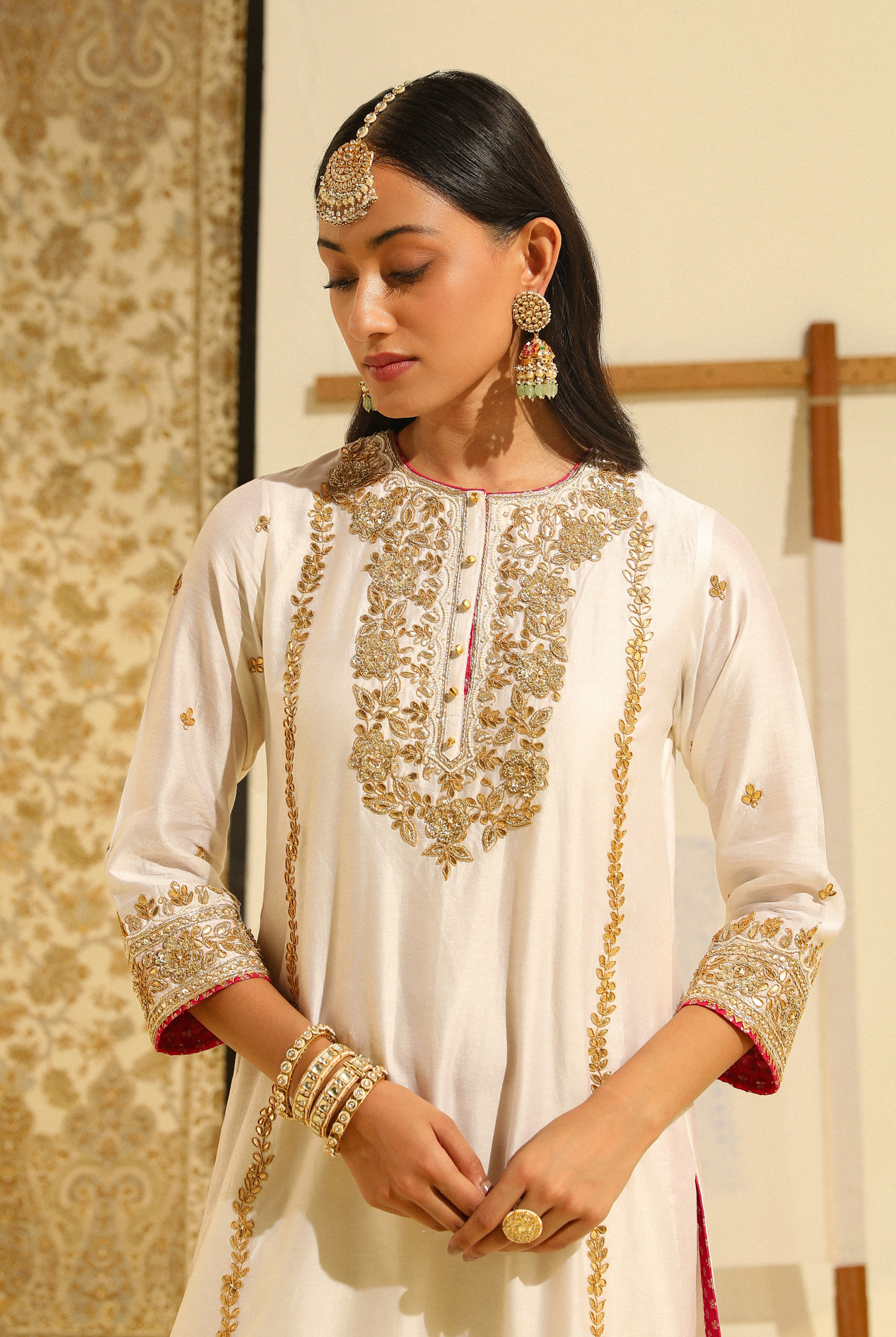 Shiza Hand Embroidered Long Kurta Set - Daisy Ivory