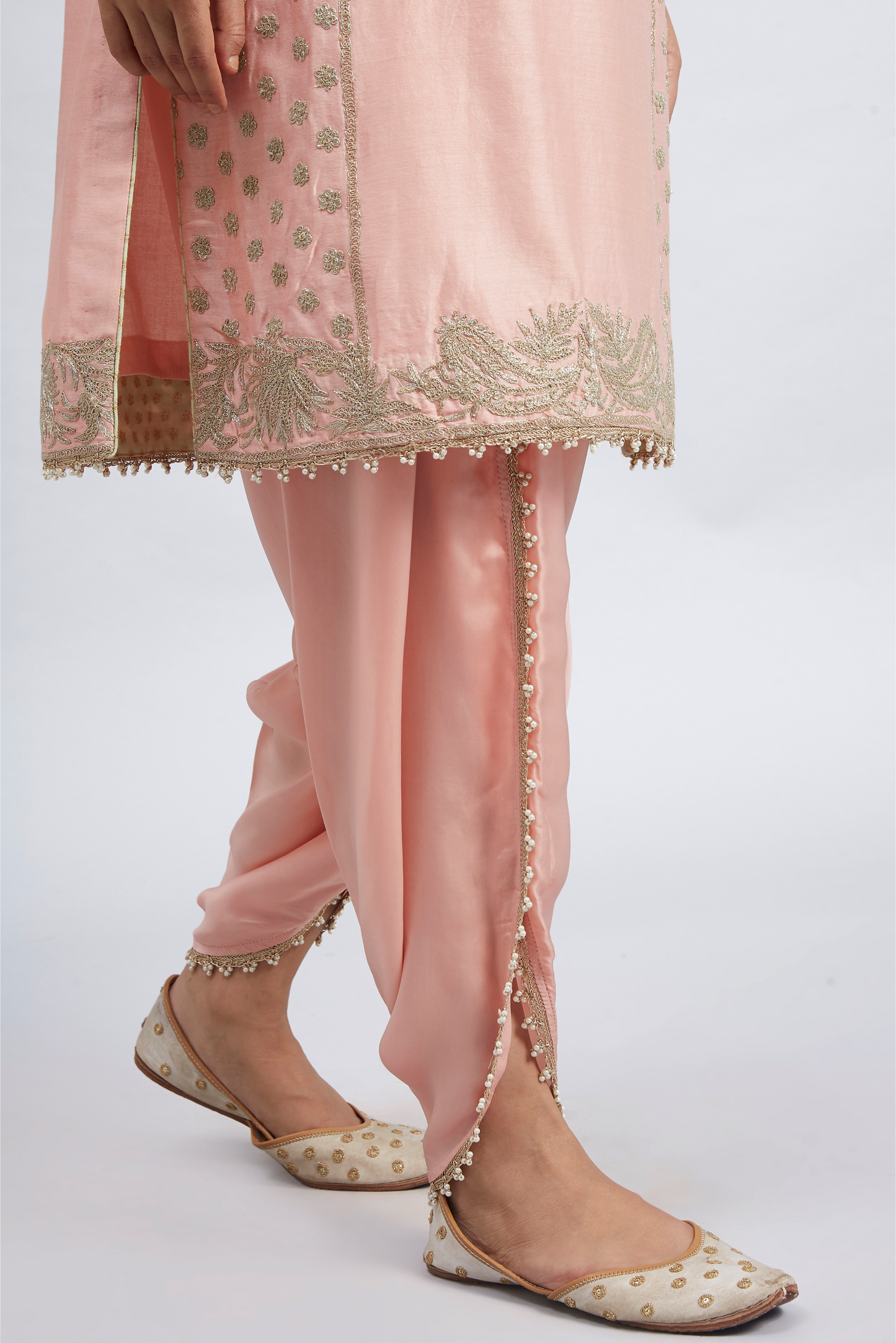 Aabish Embroidered Kurta Set - Carnation Pink