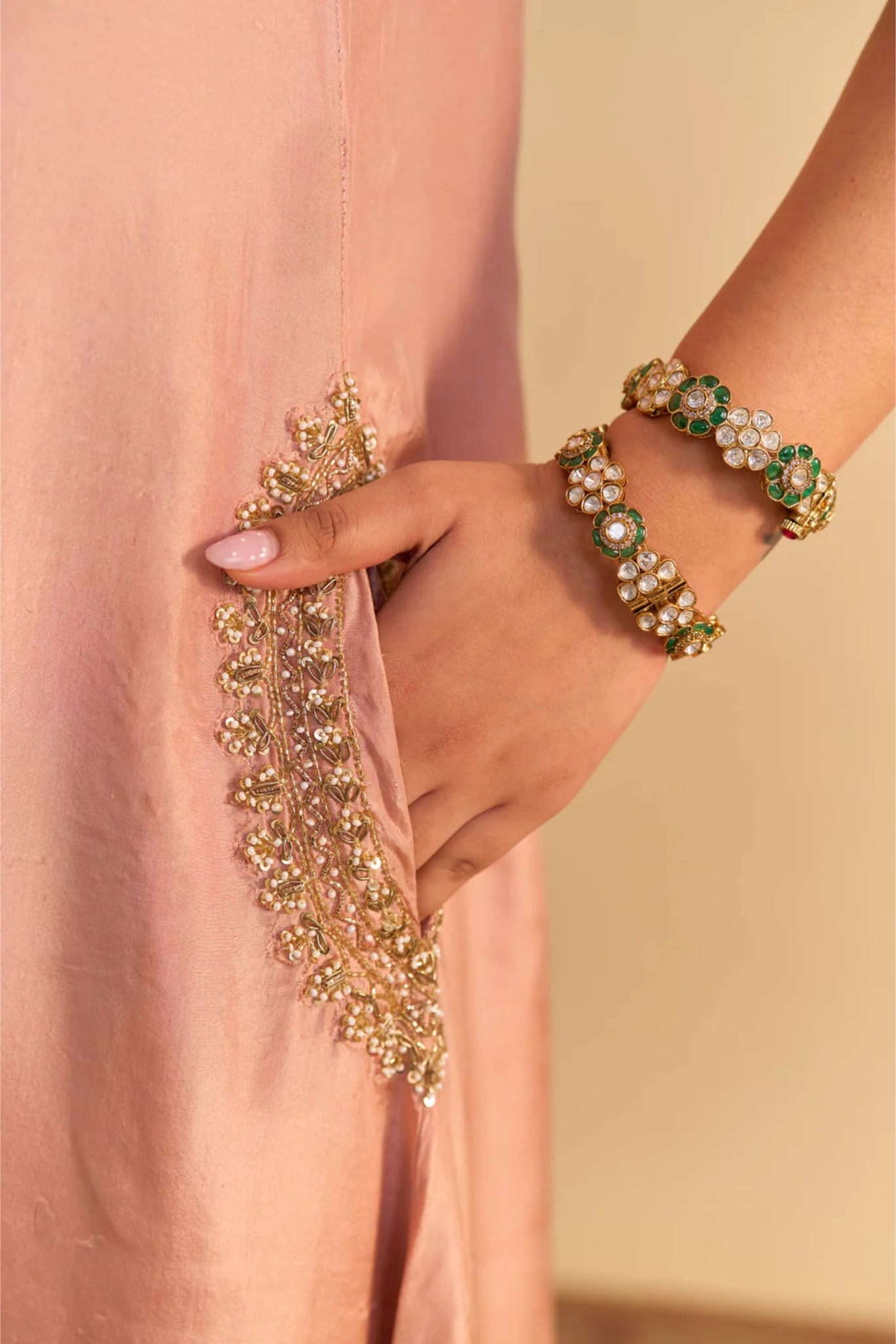 Ilana Off Rose Silk Dabka Zardozi Embroidered Kurta Set