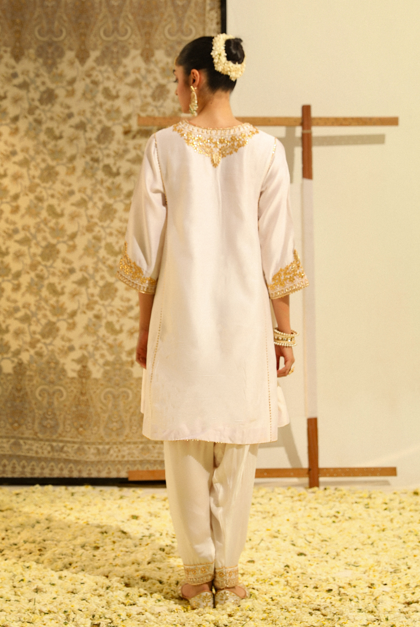 Shaheen Hand Embroidered Short Chauga with Salwar - Daisy Ivory