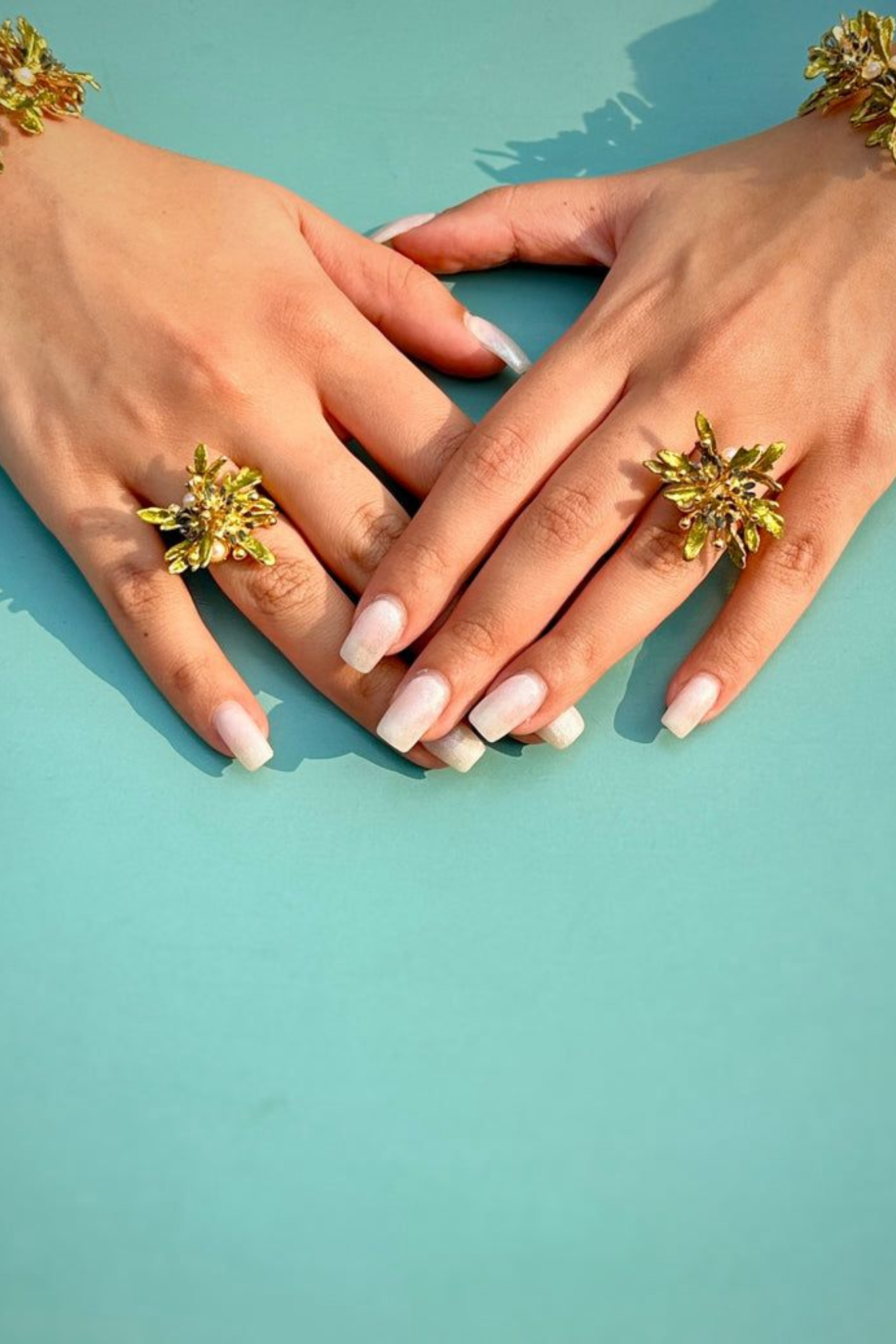 Blooming haathphool with pearls - Forget-me-not Blue