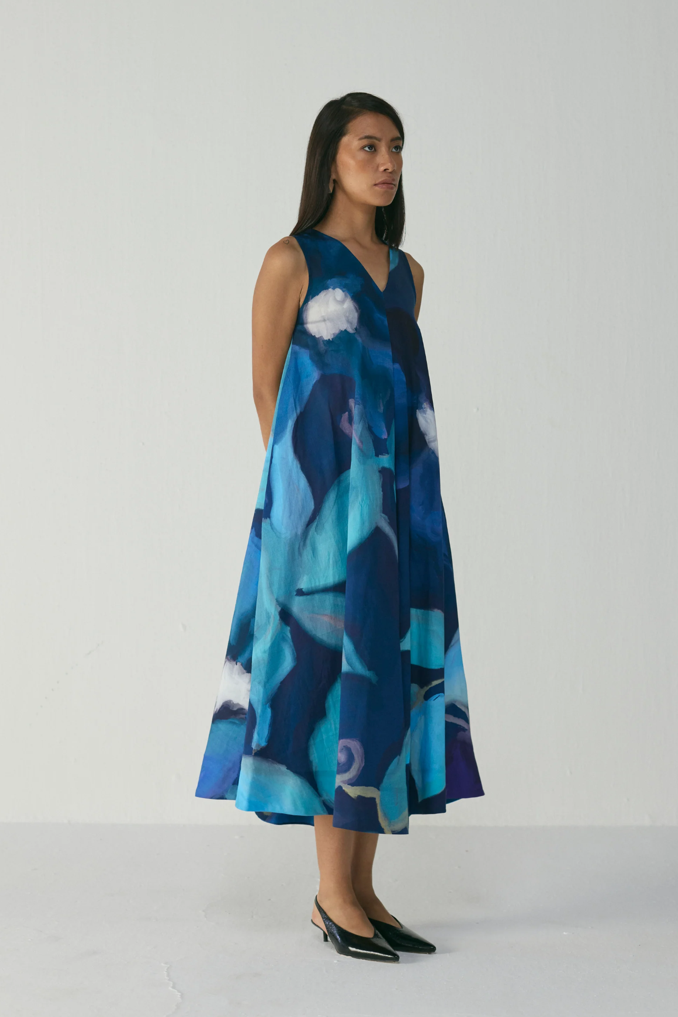 BLUE LAGOON V NECK DRESS