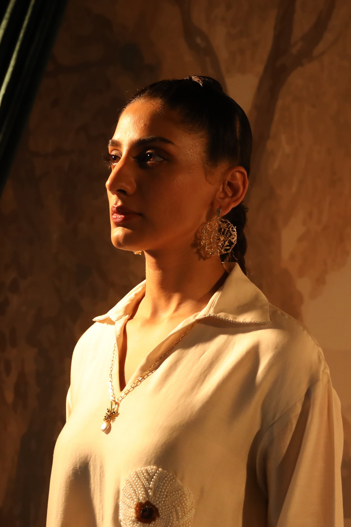Trellis Earrings - Snowy White