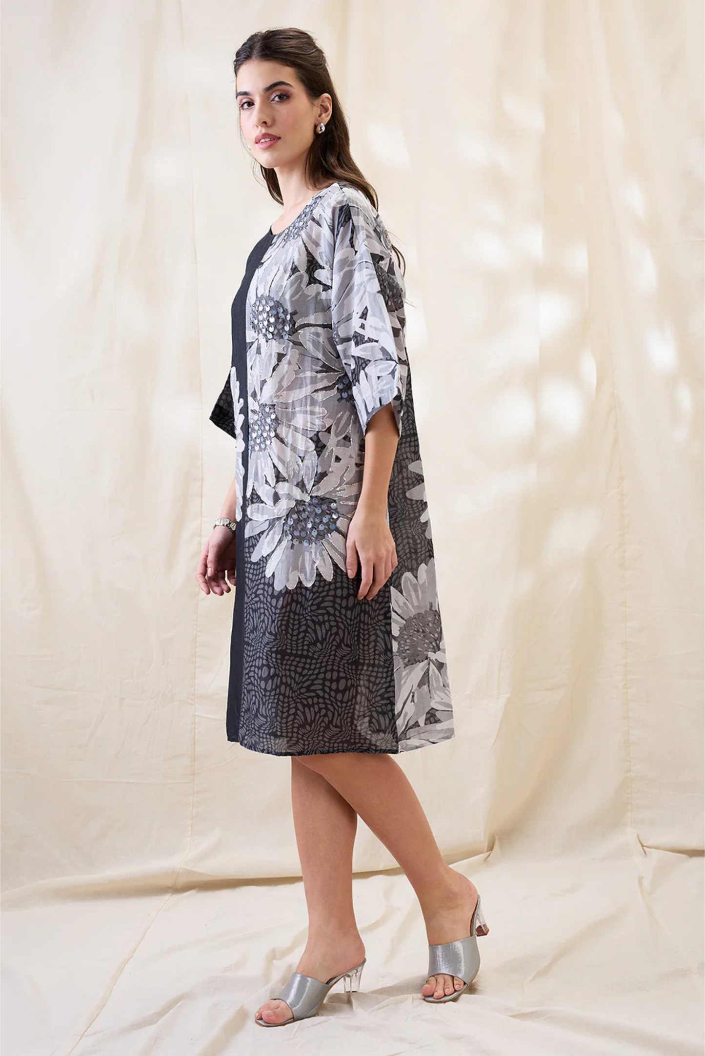 Ravya Embellished Boxy Dress (Black)