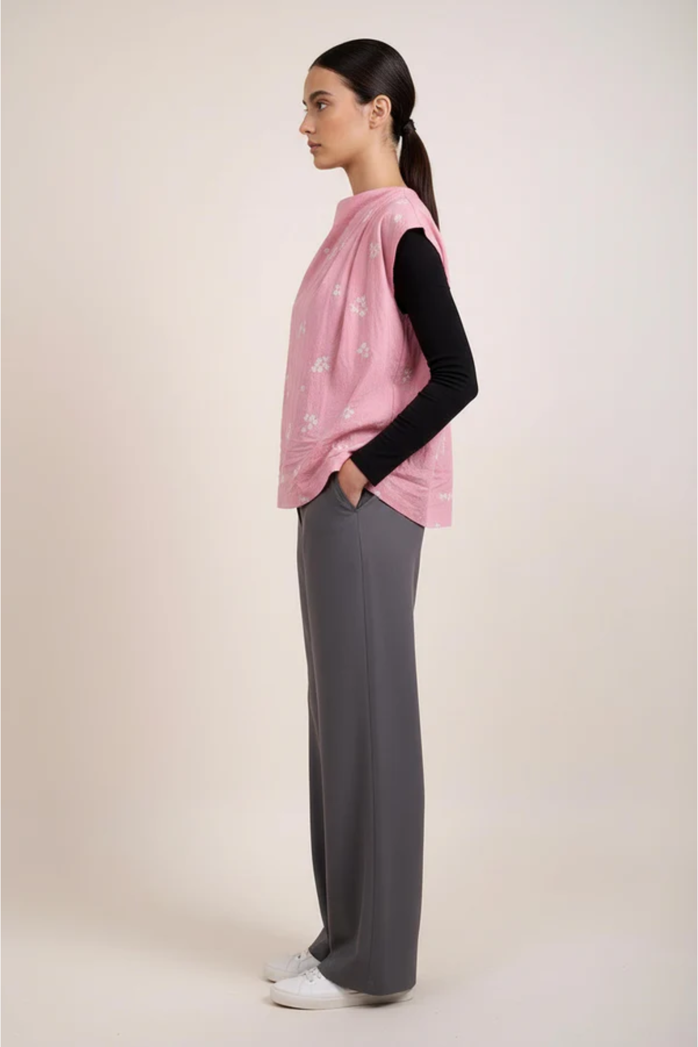 MISTELLE BANDHANI TOP