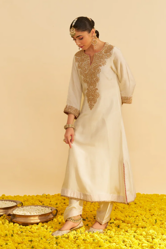 Hiba - Daisy Ivory Long Kaftan With Salwar And Dupatta