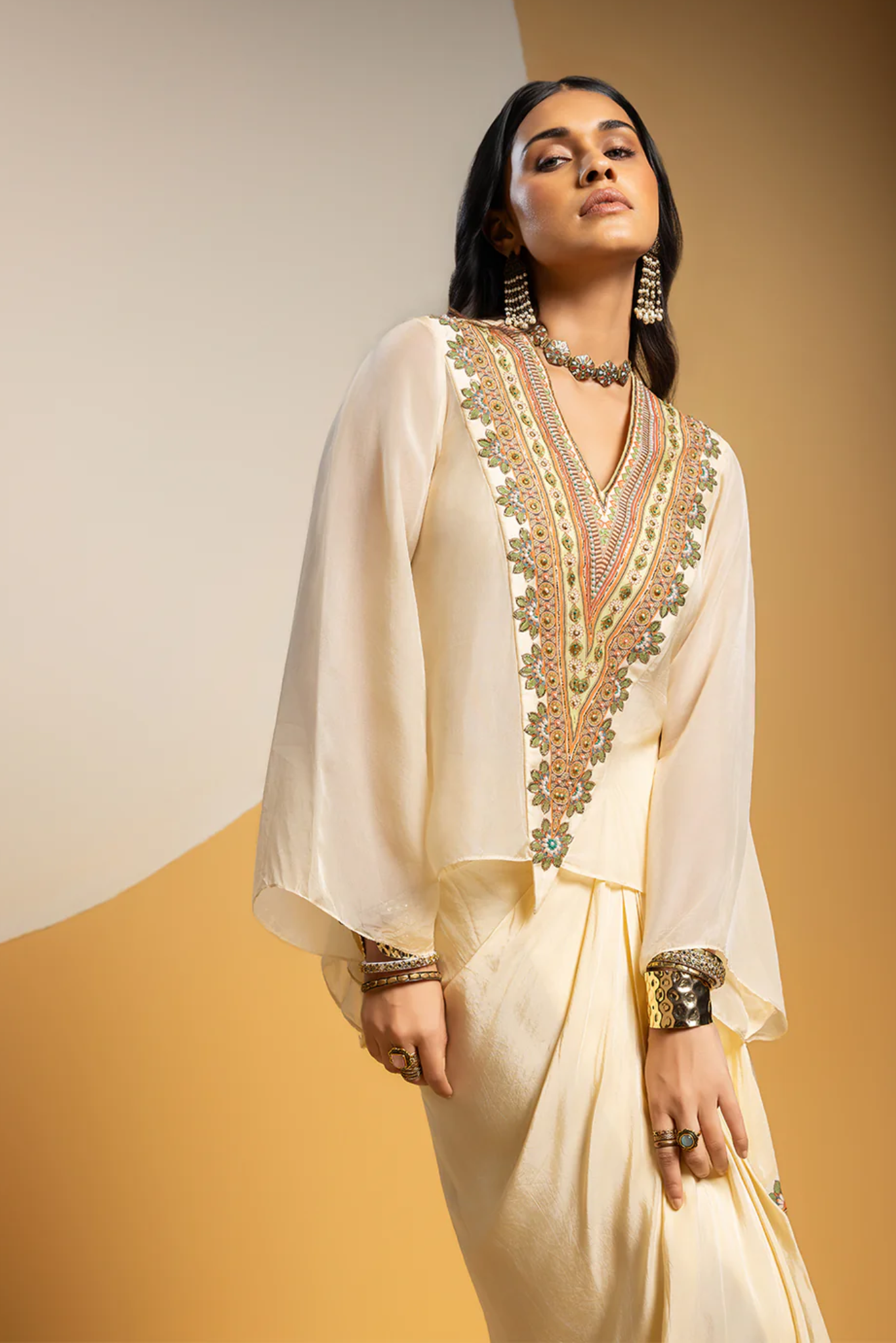 Taarani embellished V-neck drape skirt  set