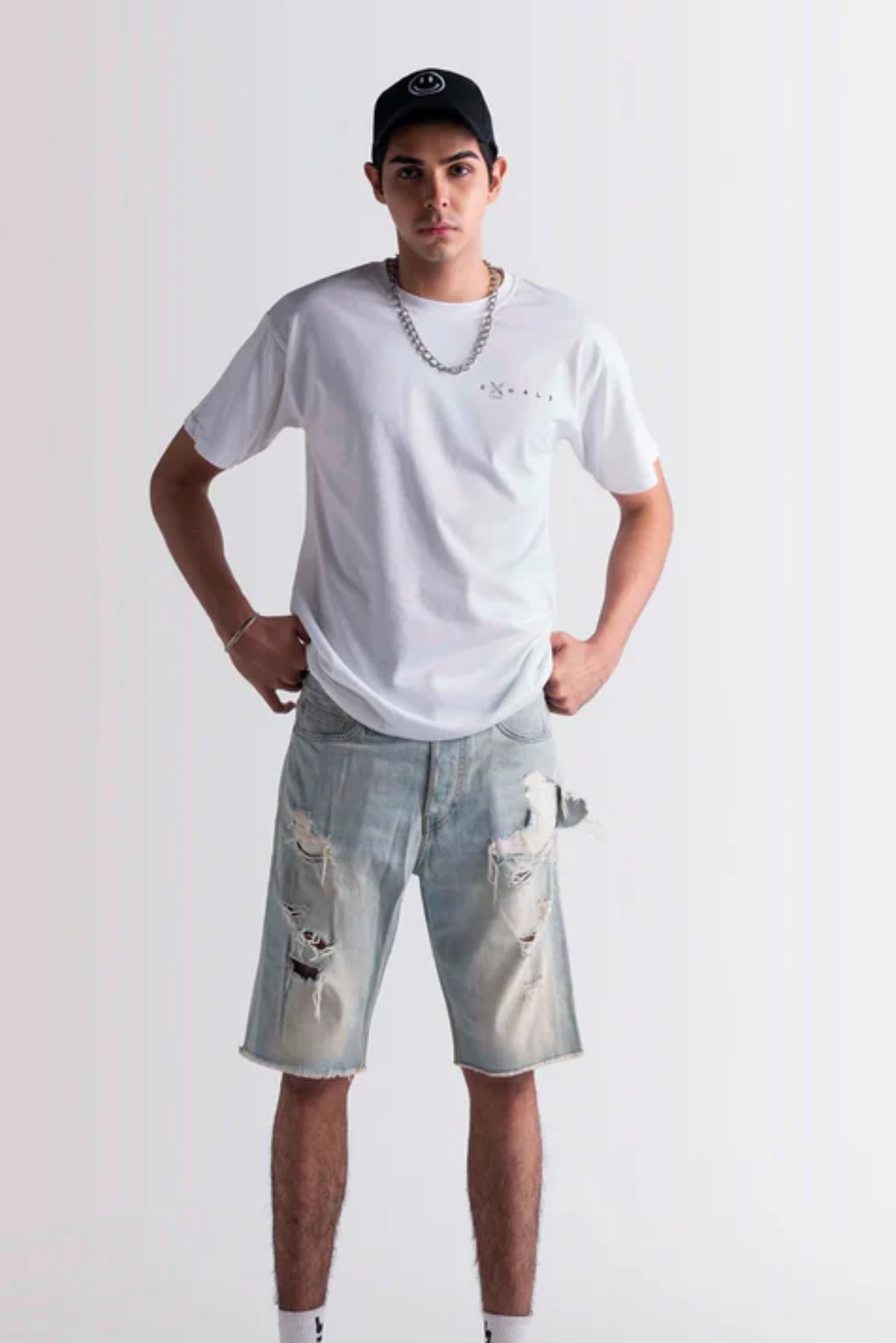 The Vishwa Tee