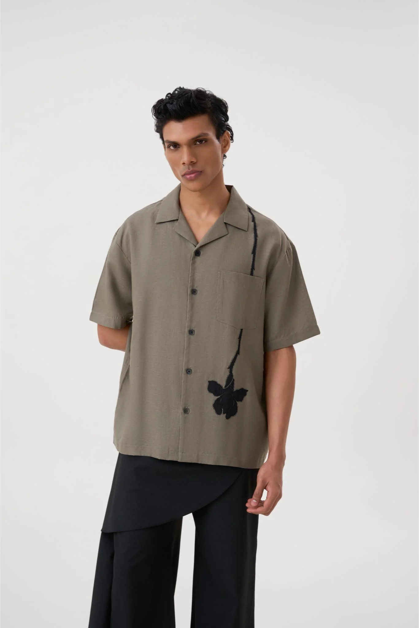 HAND APPLIQUE BOWLING SHIRT