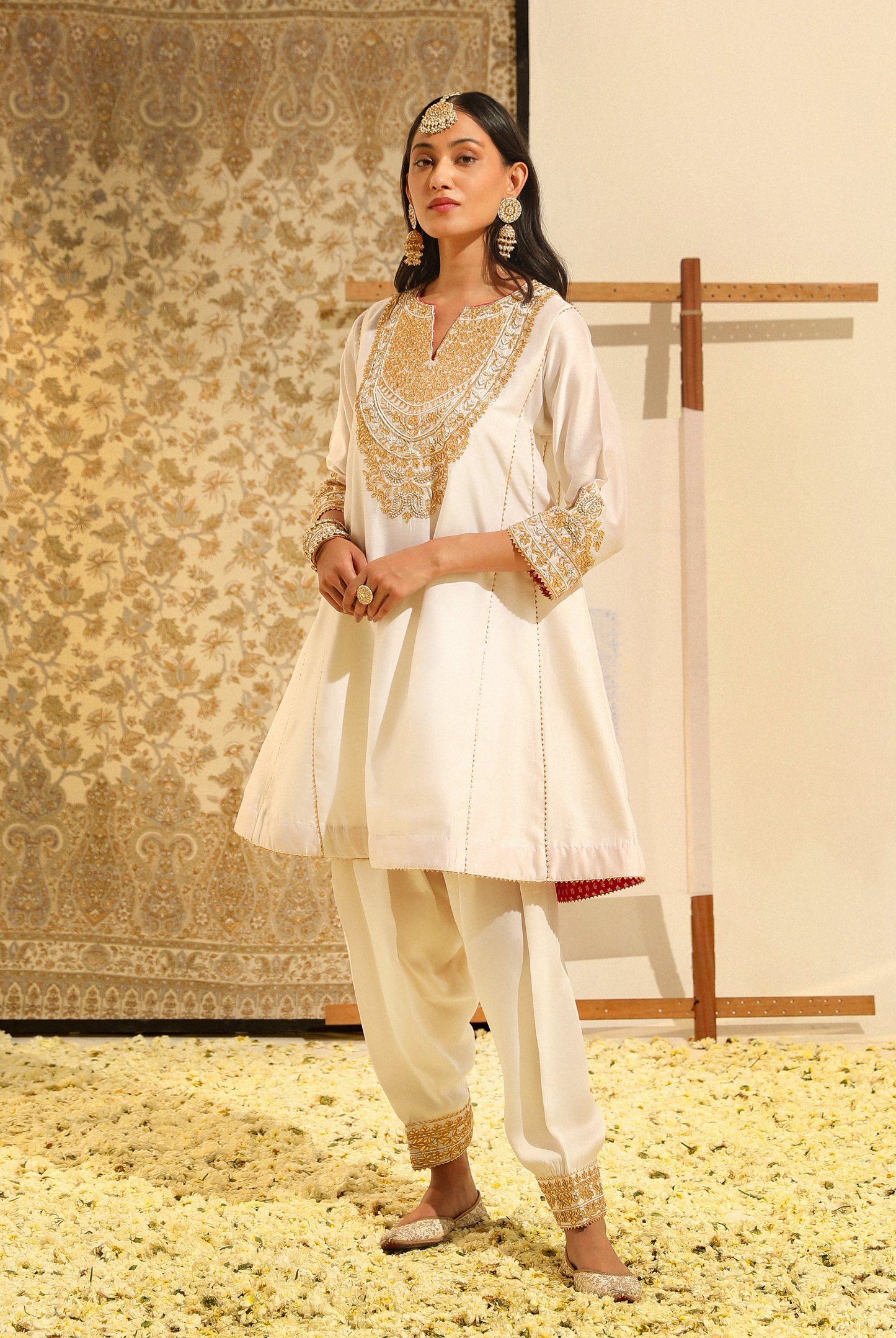 Fayaaz Hand Embroidered Short Chauga with Salwar - Daisy Ivory