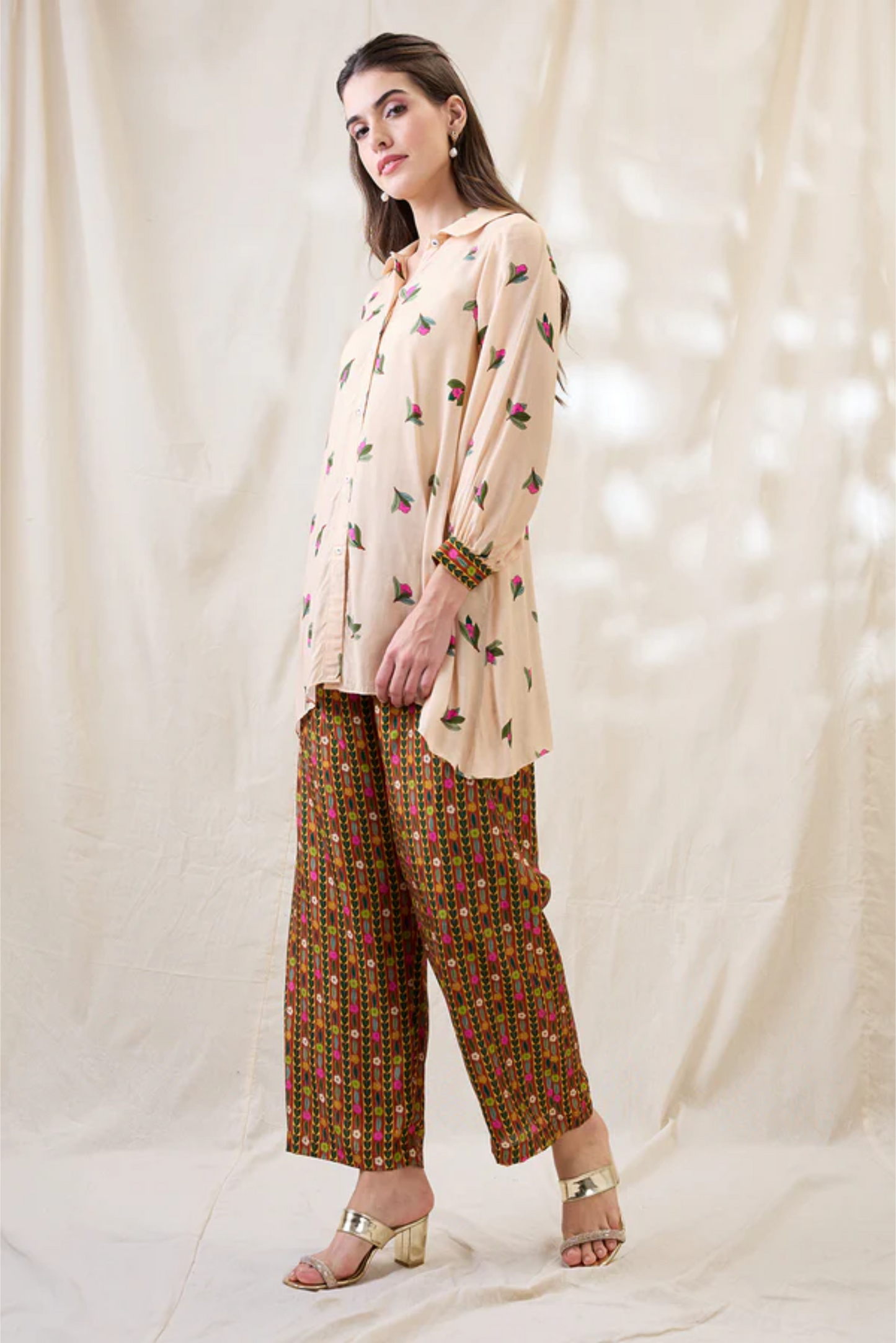 Gulzaar Printed Kurta Set with Jacket