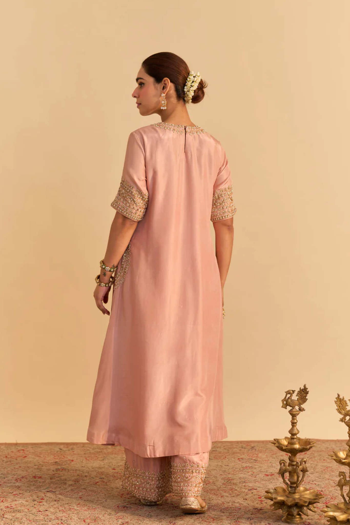 Ilana Off Rose Silk Dabka Zardozi Embroidered Kurta Set