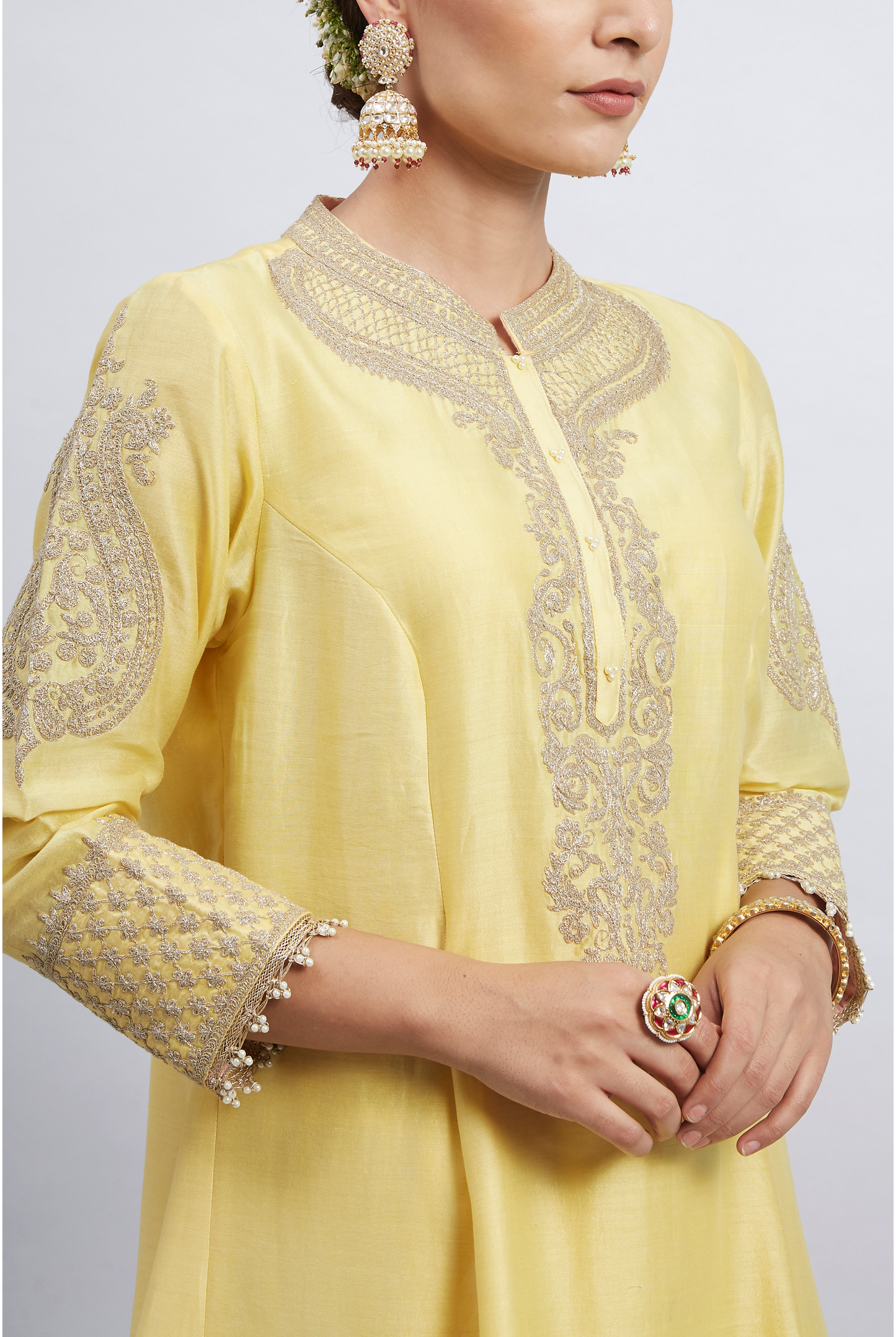 Rabhya Tilla Embroidered Kurta Set - Daffodil Yellow