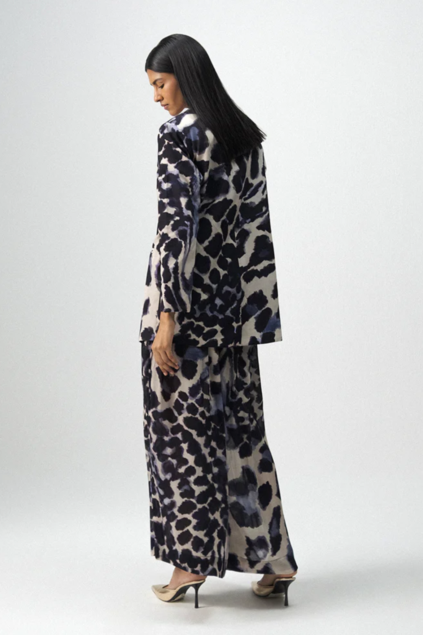 SAMBURU BLAZER & PANTS SET