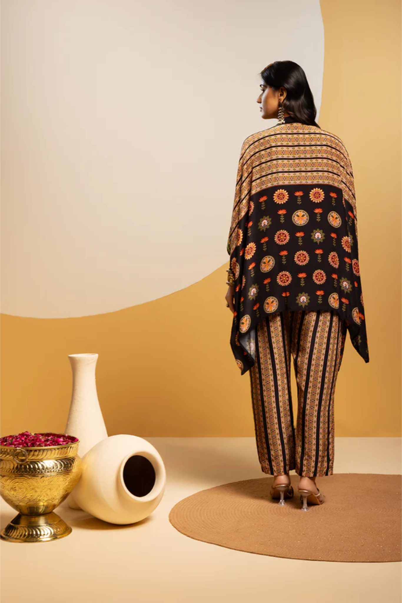 Taarani Embellished kimono kurta set