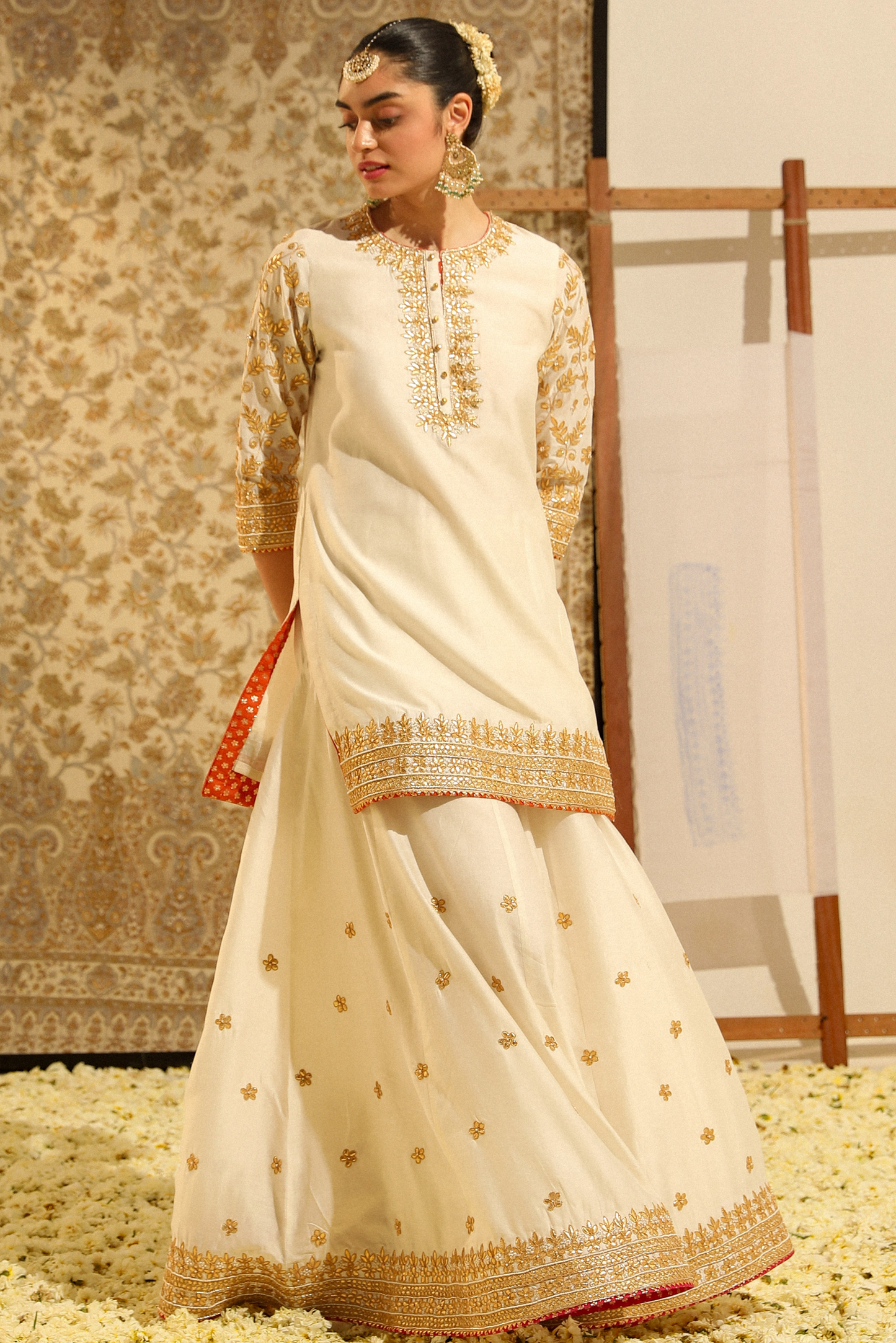 Suleman Hand Embroidered Kurta Sharara Set - Daisy Ivory