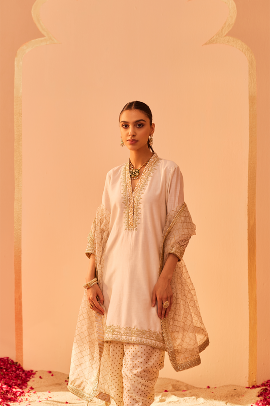 Faheeda Short Kurta with Dhoti Set - Daisy Ivory