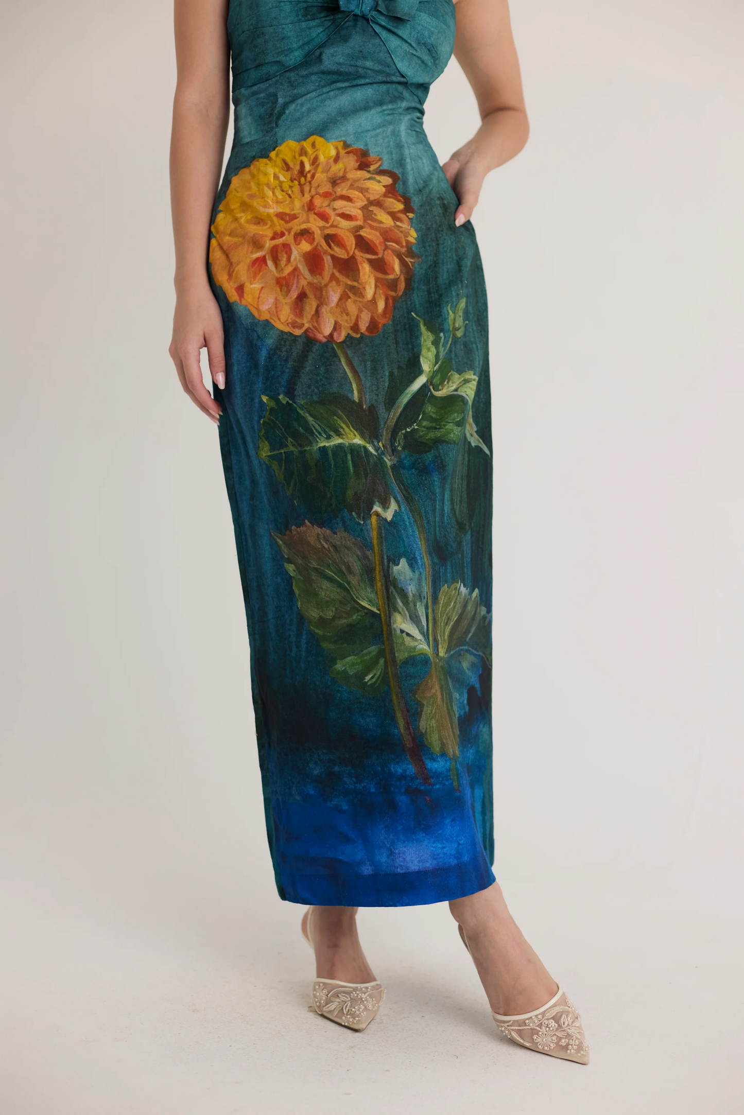 Dilly Dally Bow Dress