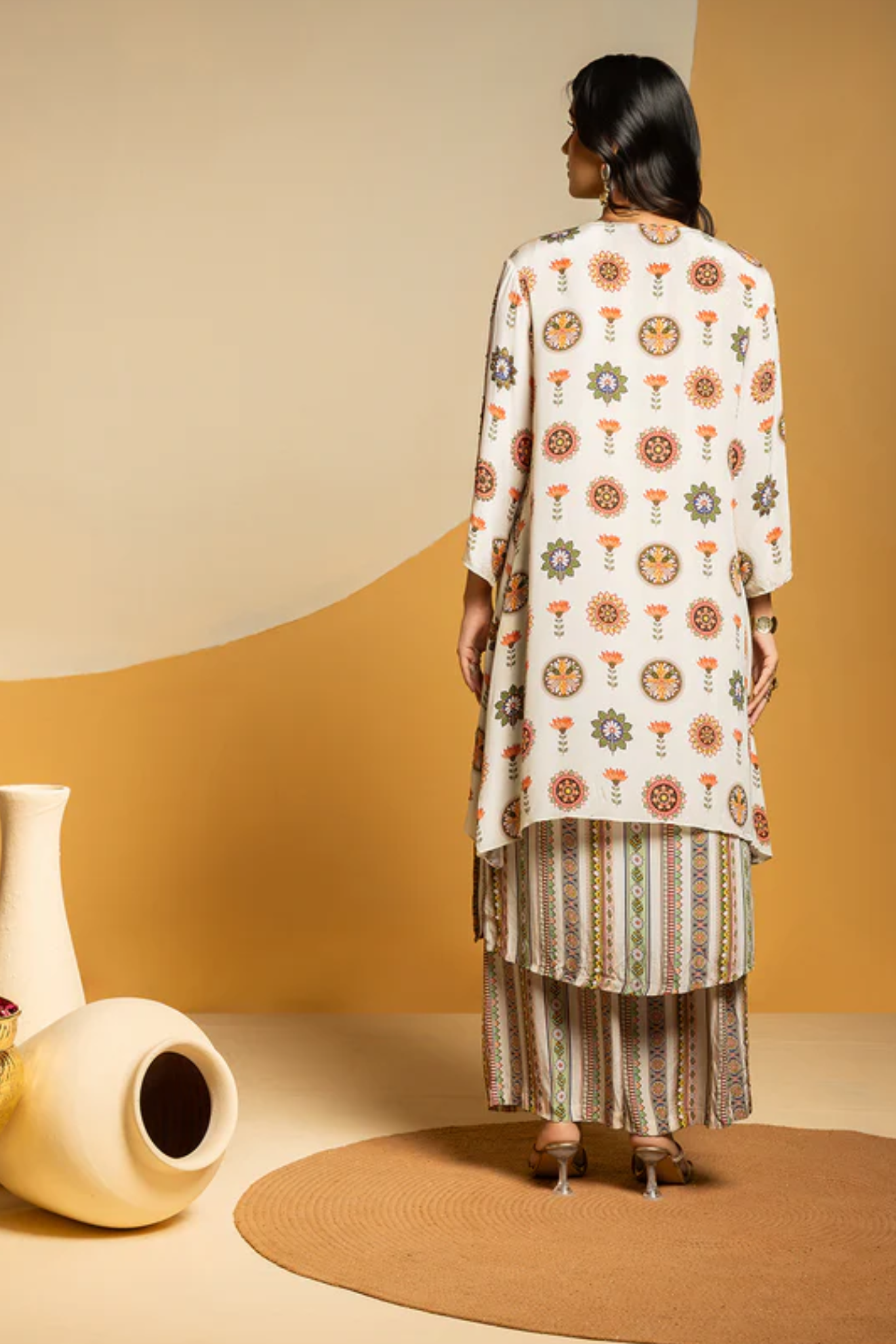 Taarani printed kurta set with jacket