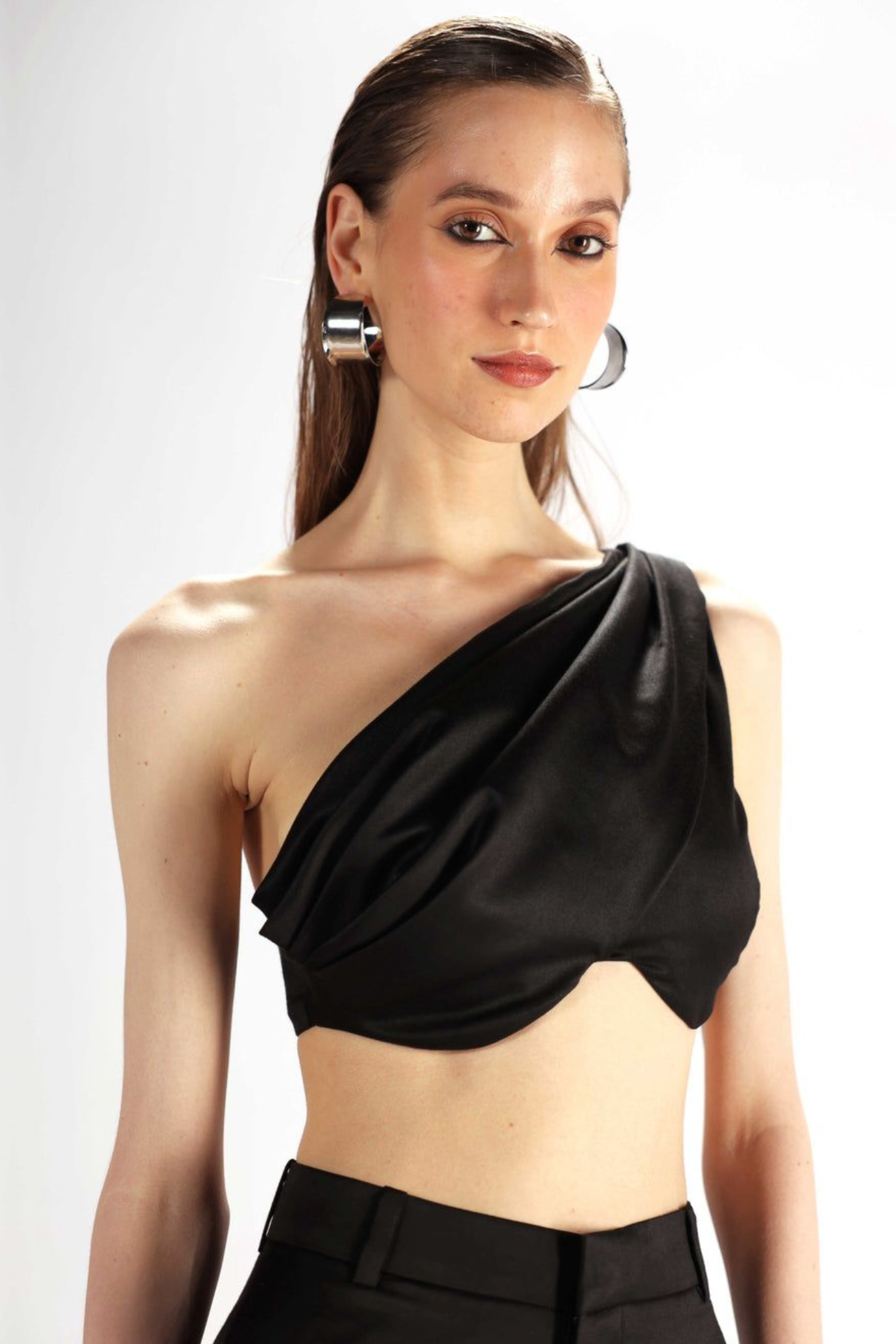 Noire Underwire Top