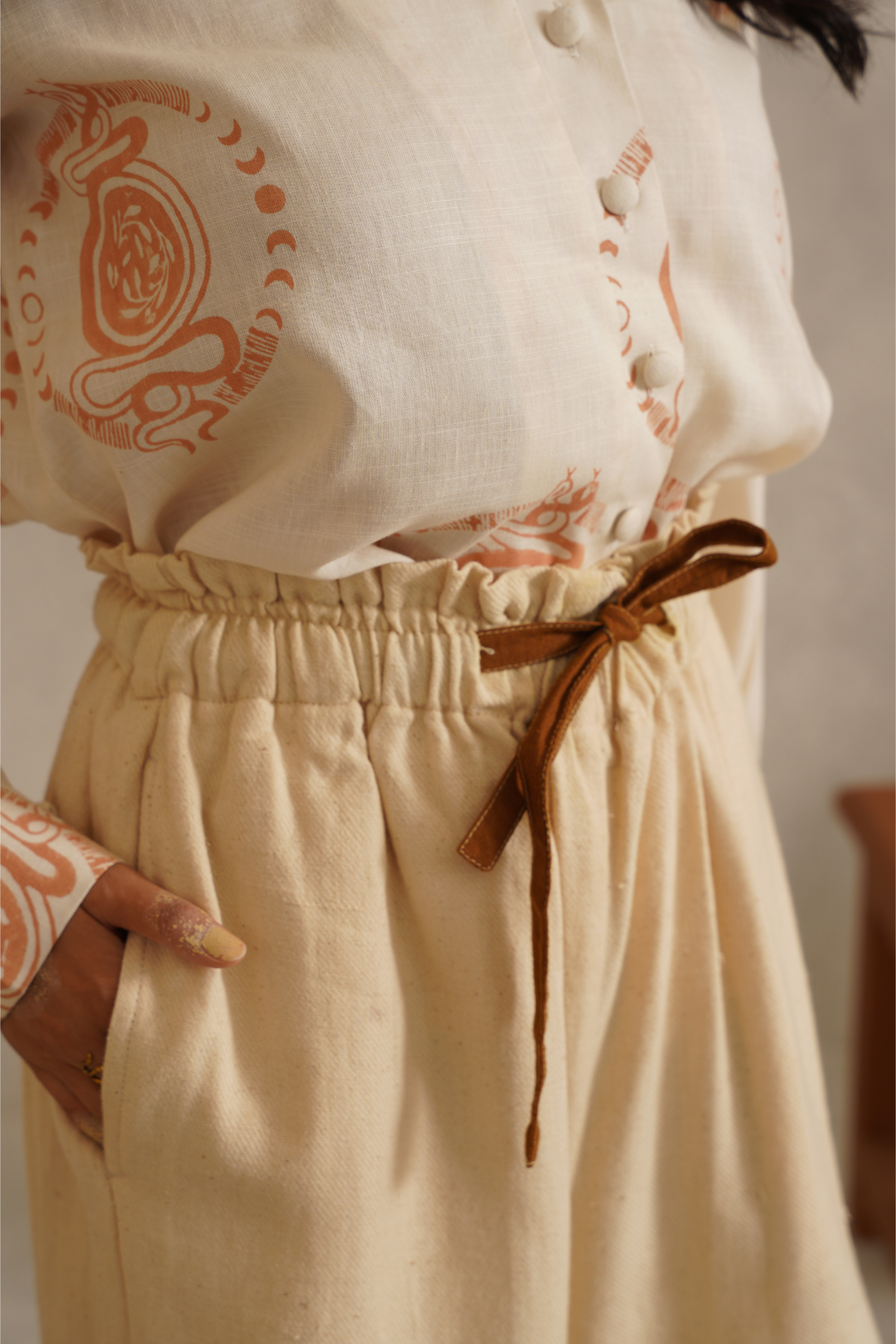 Grounded Shorts - Cream White