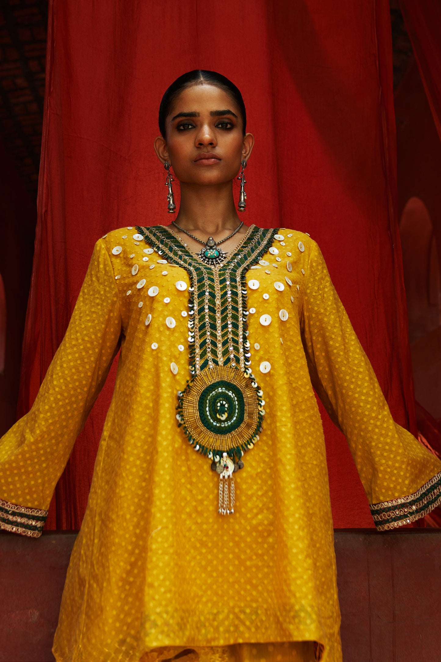 Amber Short Kurta with Slit Pants