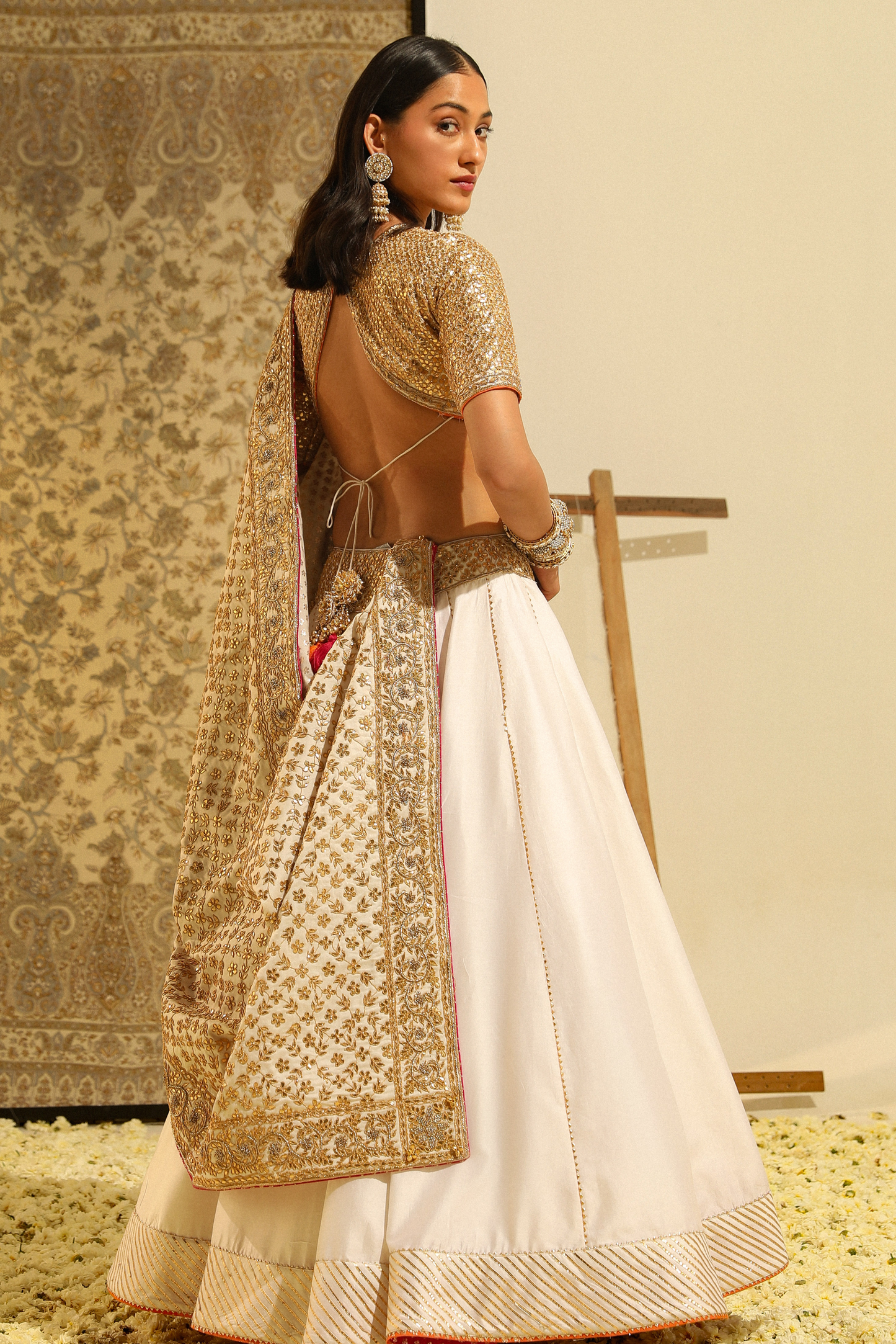 Aarif Hand Embroidered Lehenga Set With Odhni - Daisy Ivory