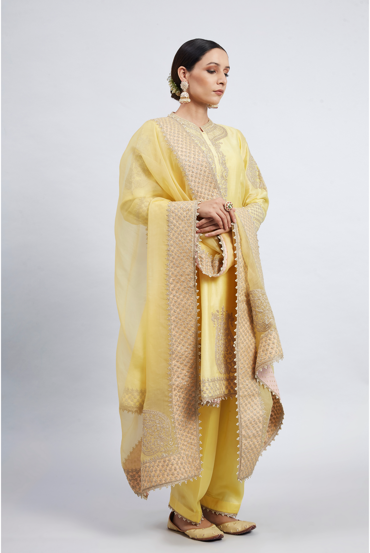 Rabhya Tilla Embroidered Kurta Set - Daffodil Yellow