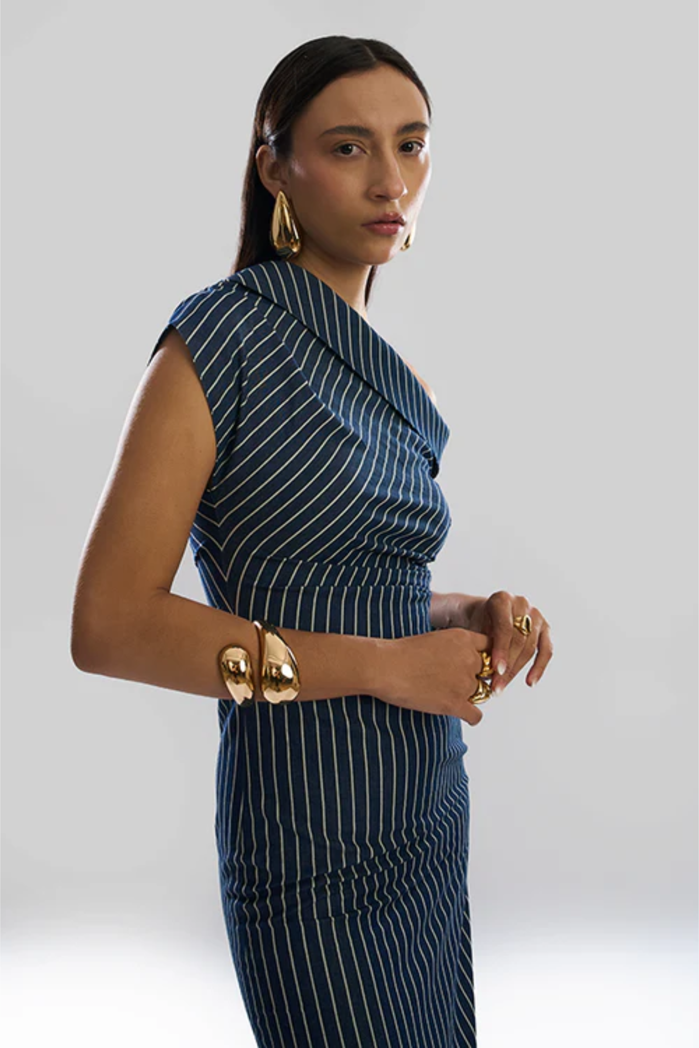 Linear Shift one shoulder Denim Dress