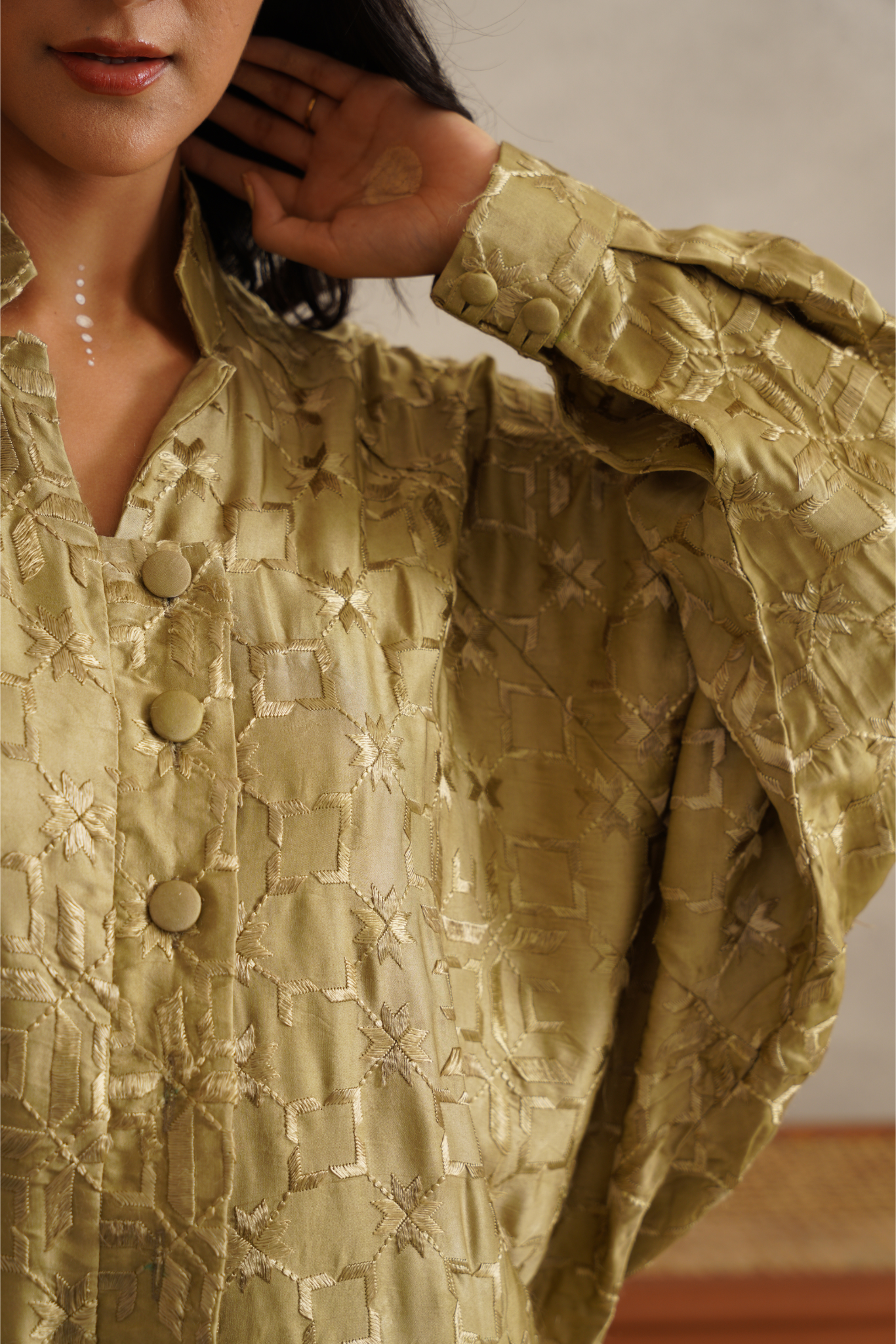 Embrace cape - Olive Green