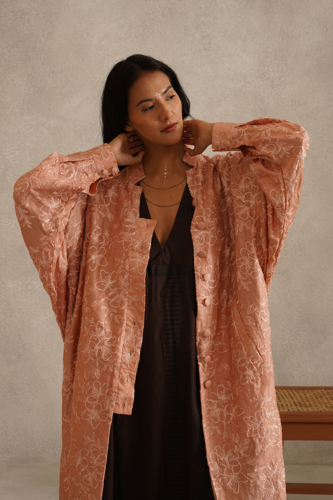 Embrace cape - Salmon Pink
