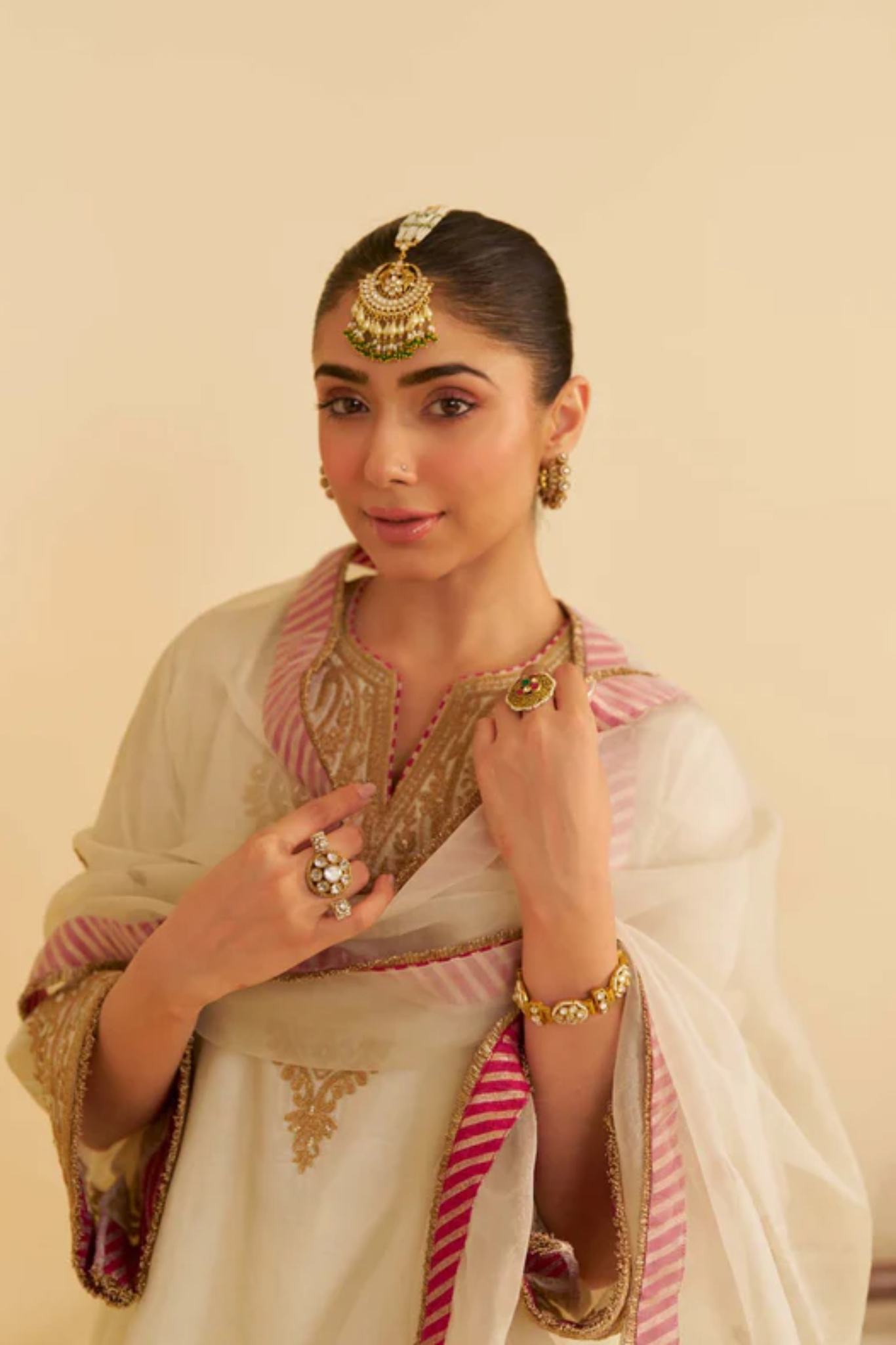 Marwa - Daisy Ivory Short Chauga With Salwar