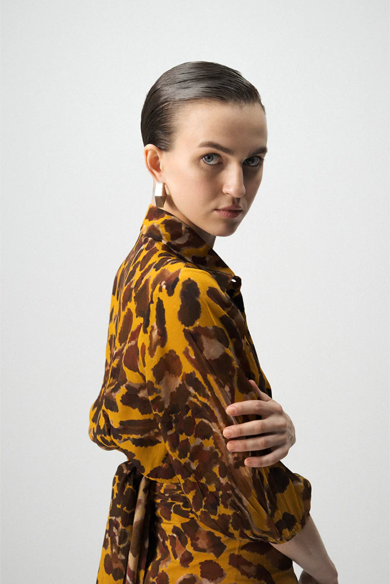 CHITARA TIE UP TOP AND KNOTTED SKIRT SET