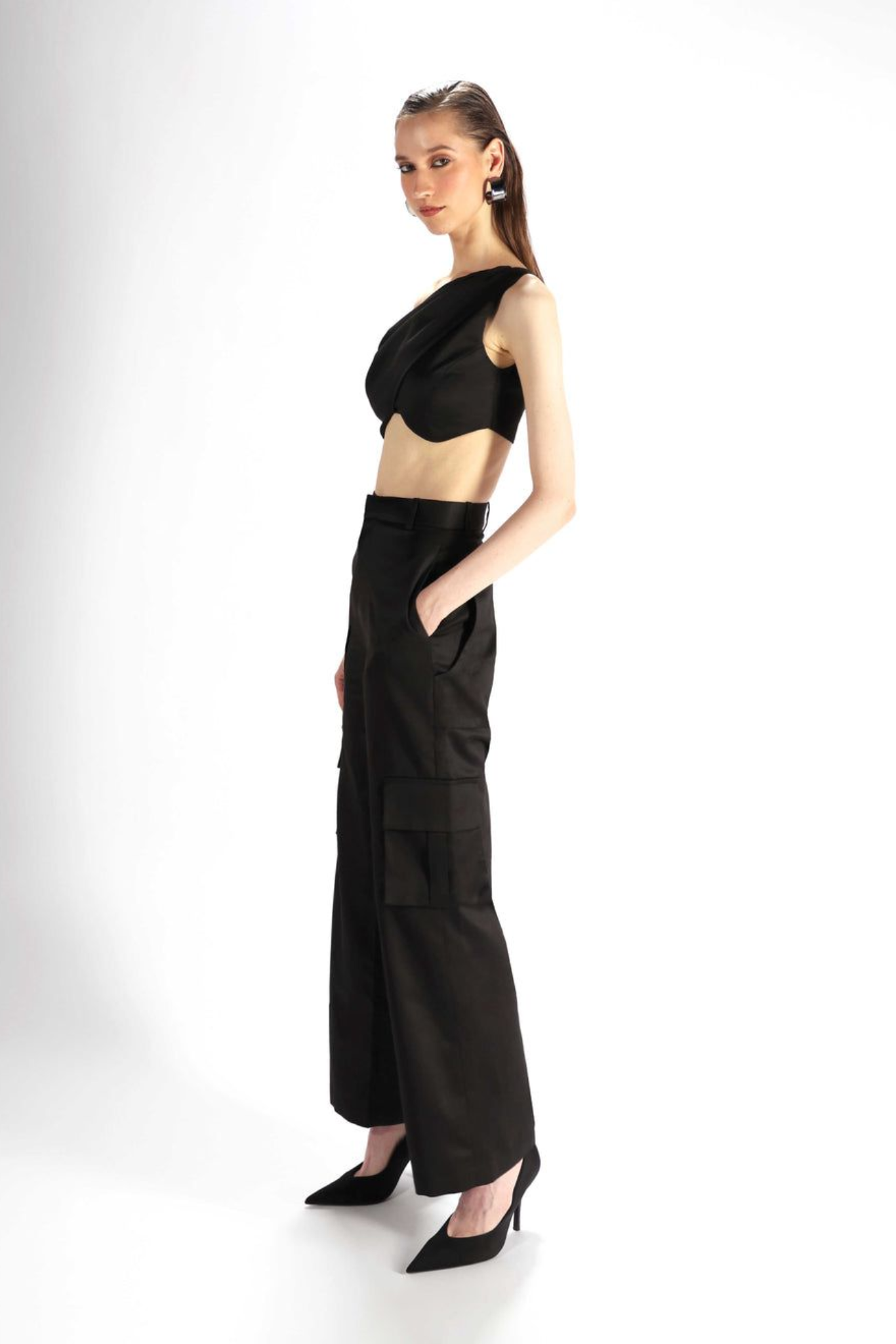Noire Underwire Top