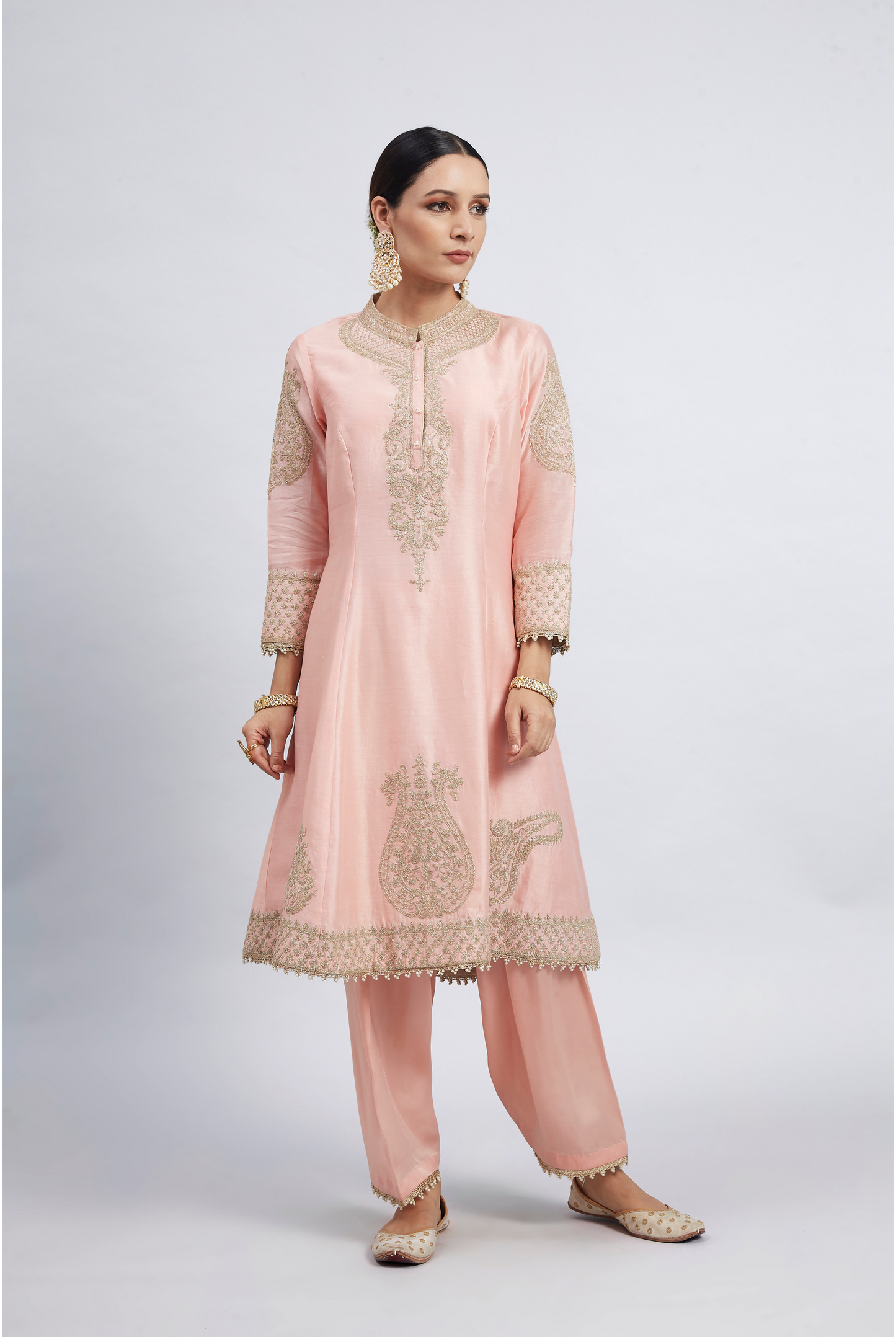 Rabhya Tilla Embroidered Kurta Set - Carnation Pink