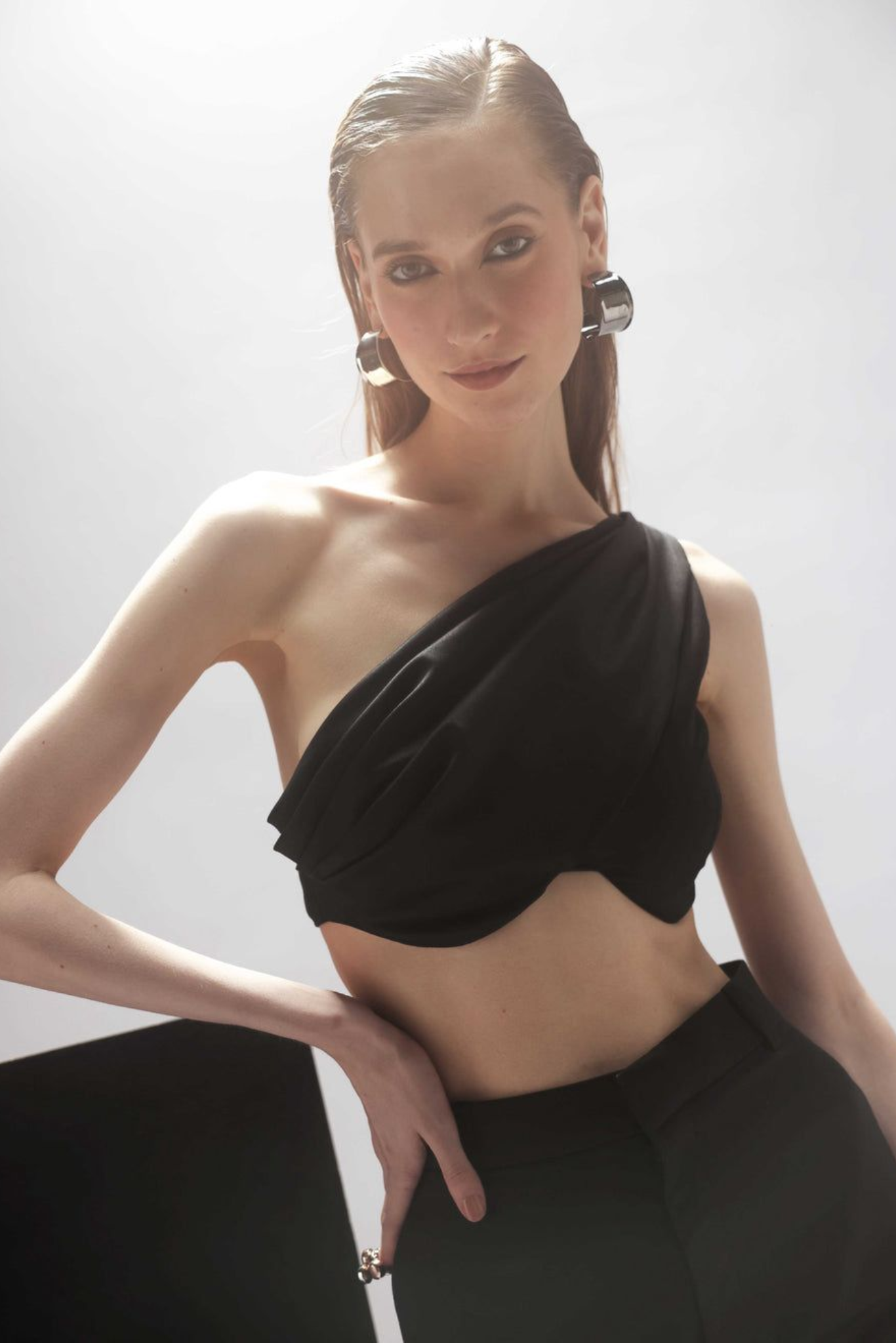 Noire Underwire Top