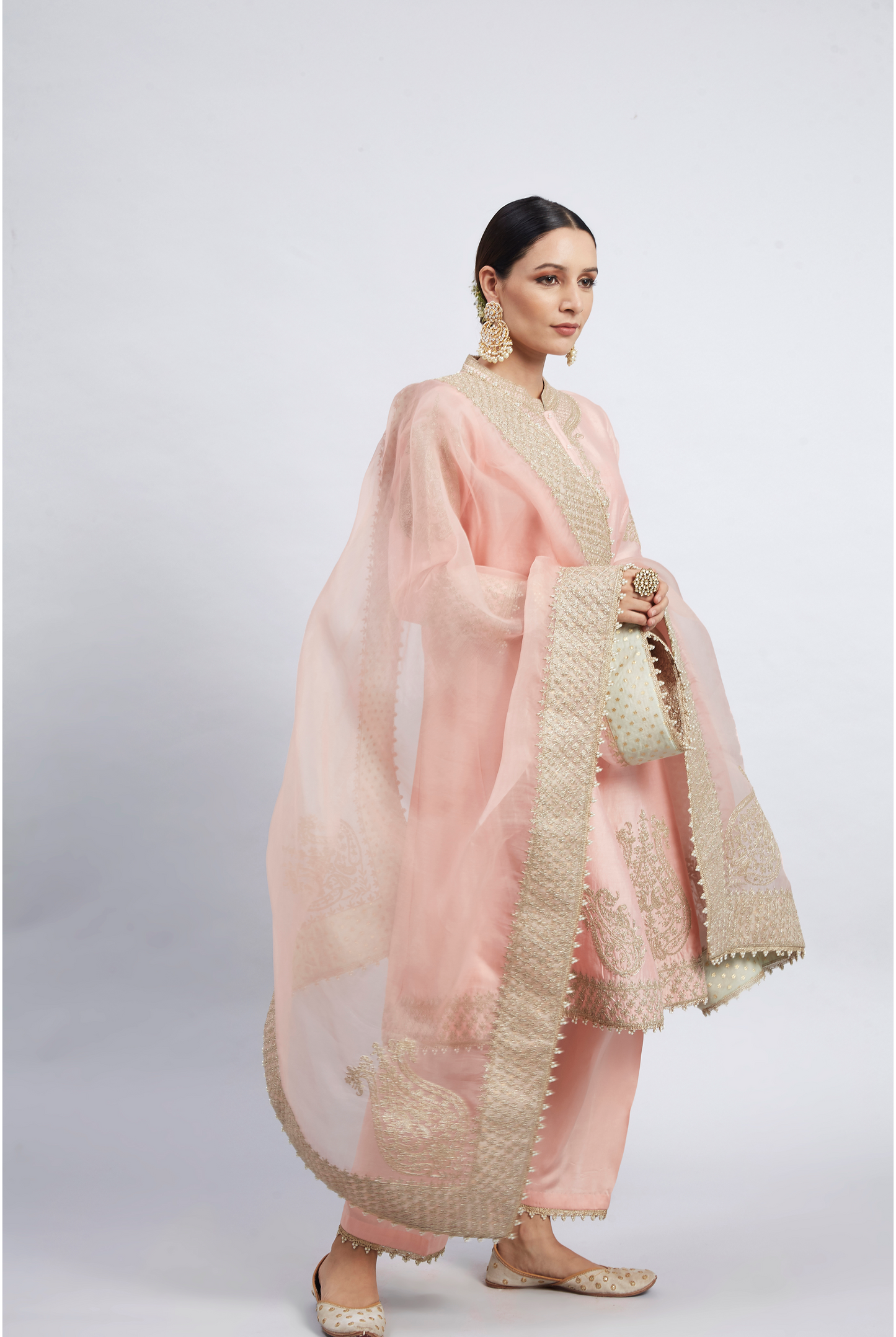 Rabhya Tilla Embroidered Kurta Set - Carnation Pink