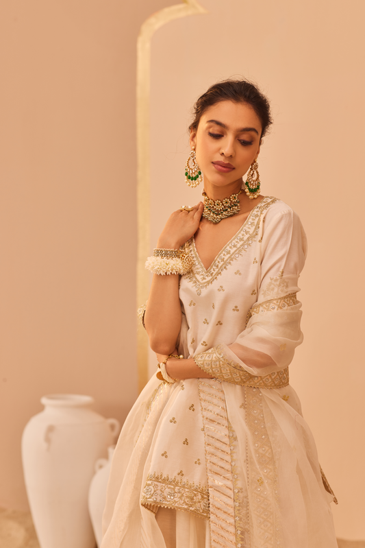 Faaiza Kurta Lehenga Set - Daisy Ivory