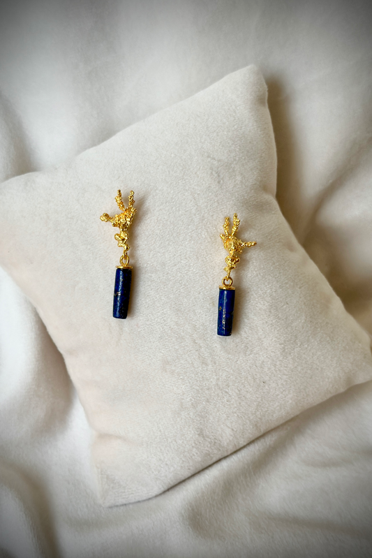 Seafloor - Coralline lapis drop earrings - Gold