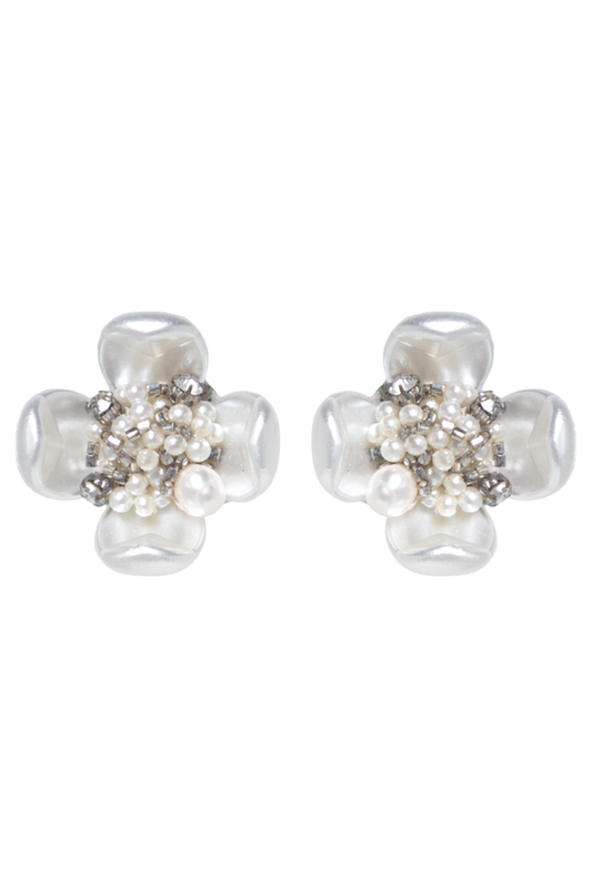 CLUSTER PEARL STUDS