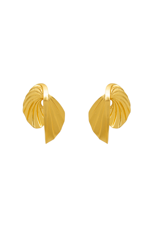 CURVED SHELL EARRING