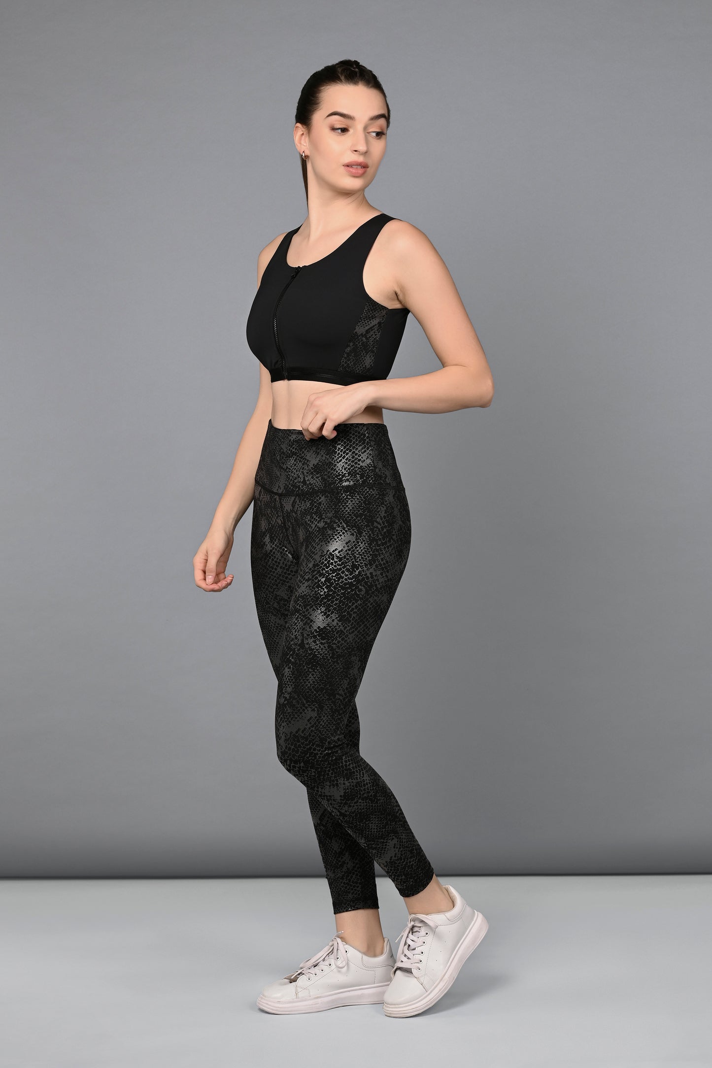 Zipped Sports Bra and Metallic Legging