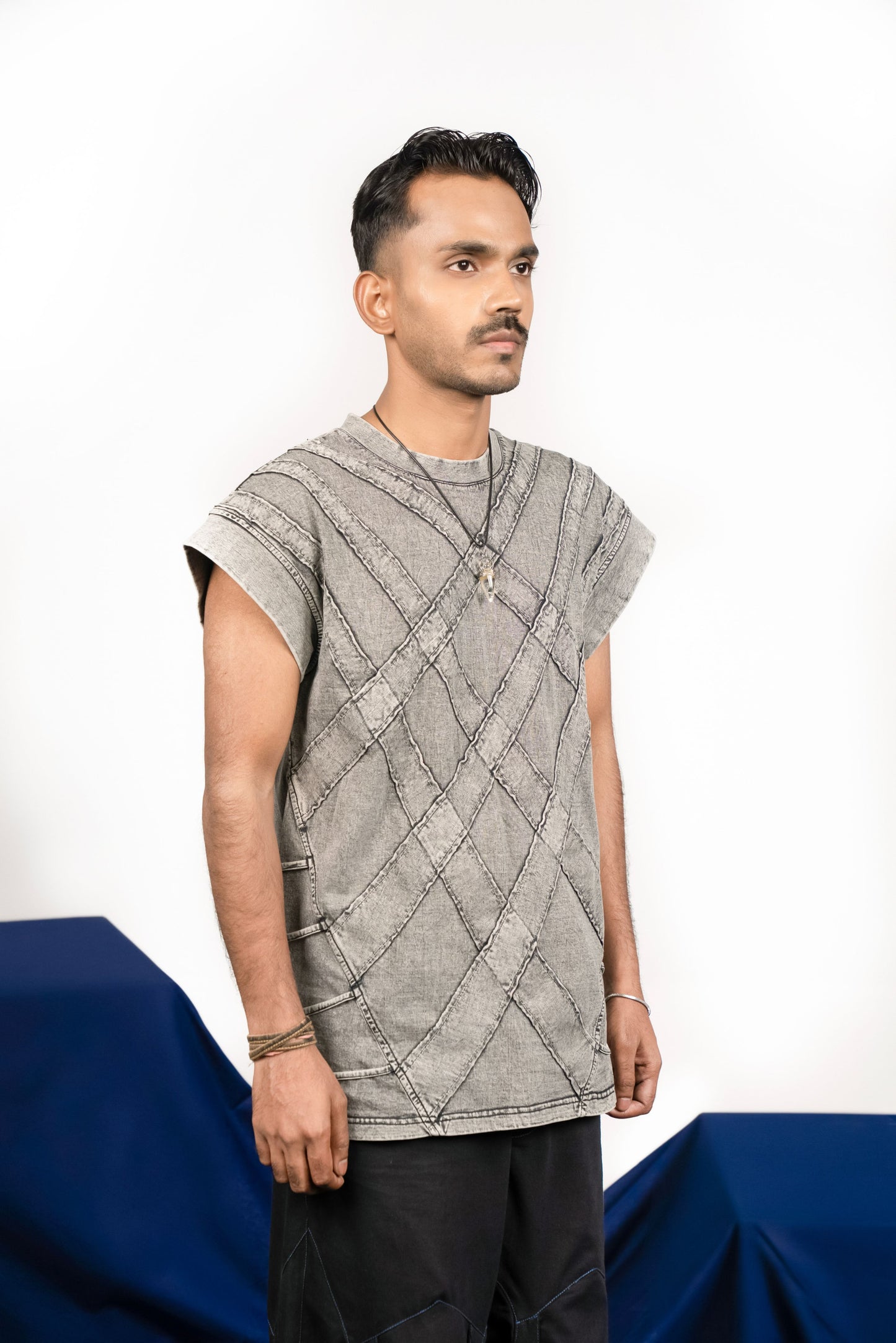 Raw strings tee