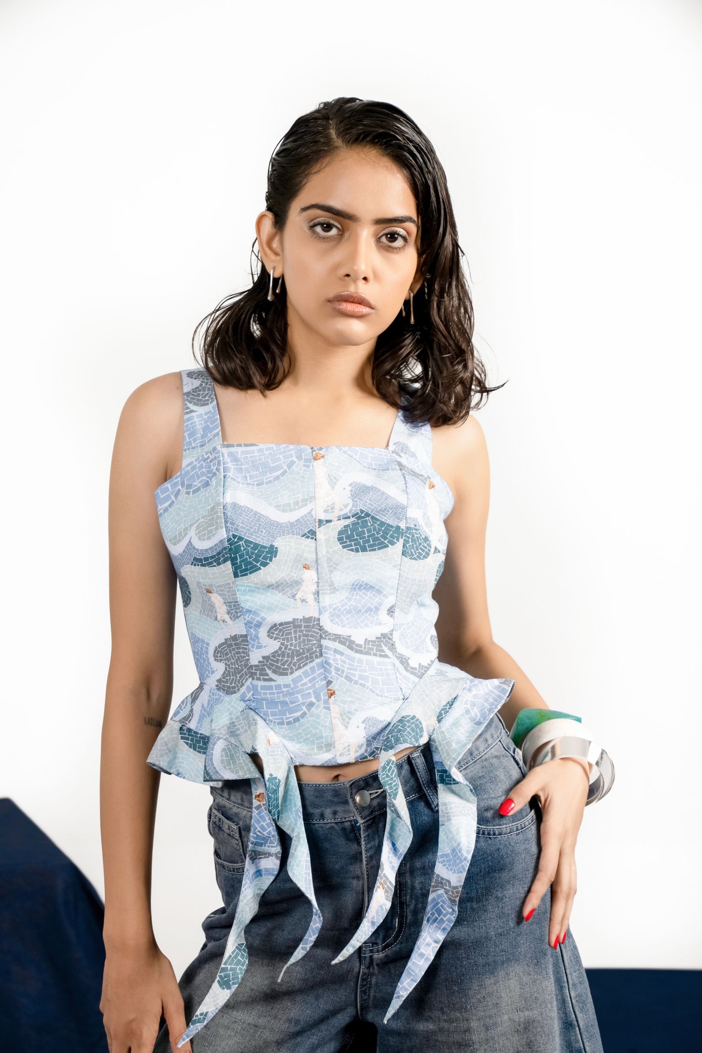 Against the tides corset