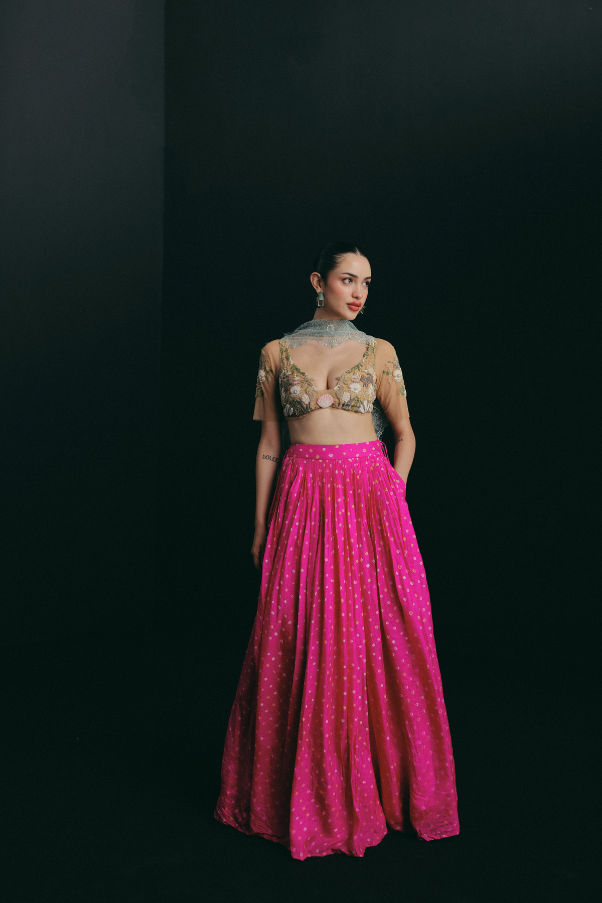 Pink Bandhni, Sea shell Slinky
