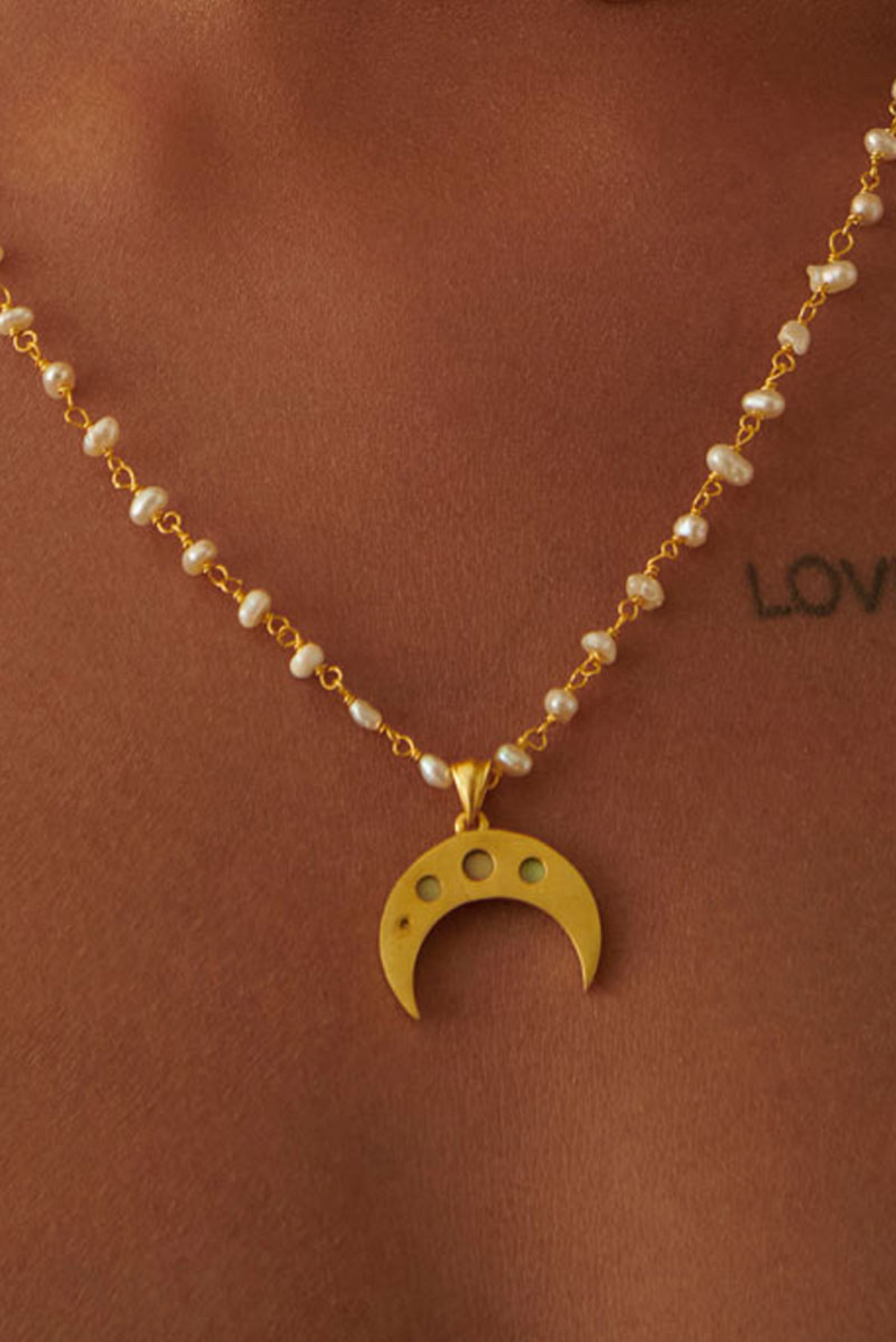 Chaand ka Nagma Necklace with Mirror Polki and Pearls