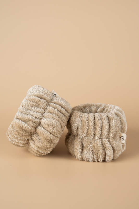 CLOUD CLEANSING CUFFS