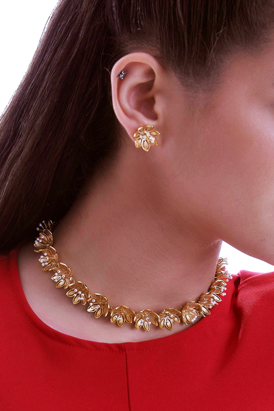 Pearly Golden Flower Earrings