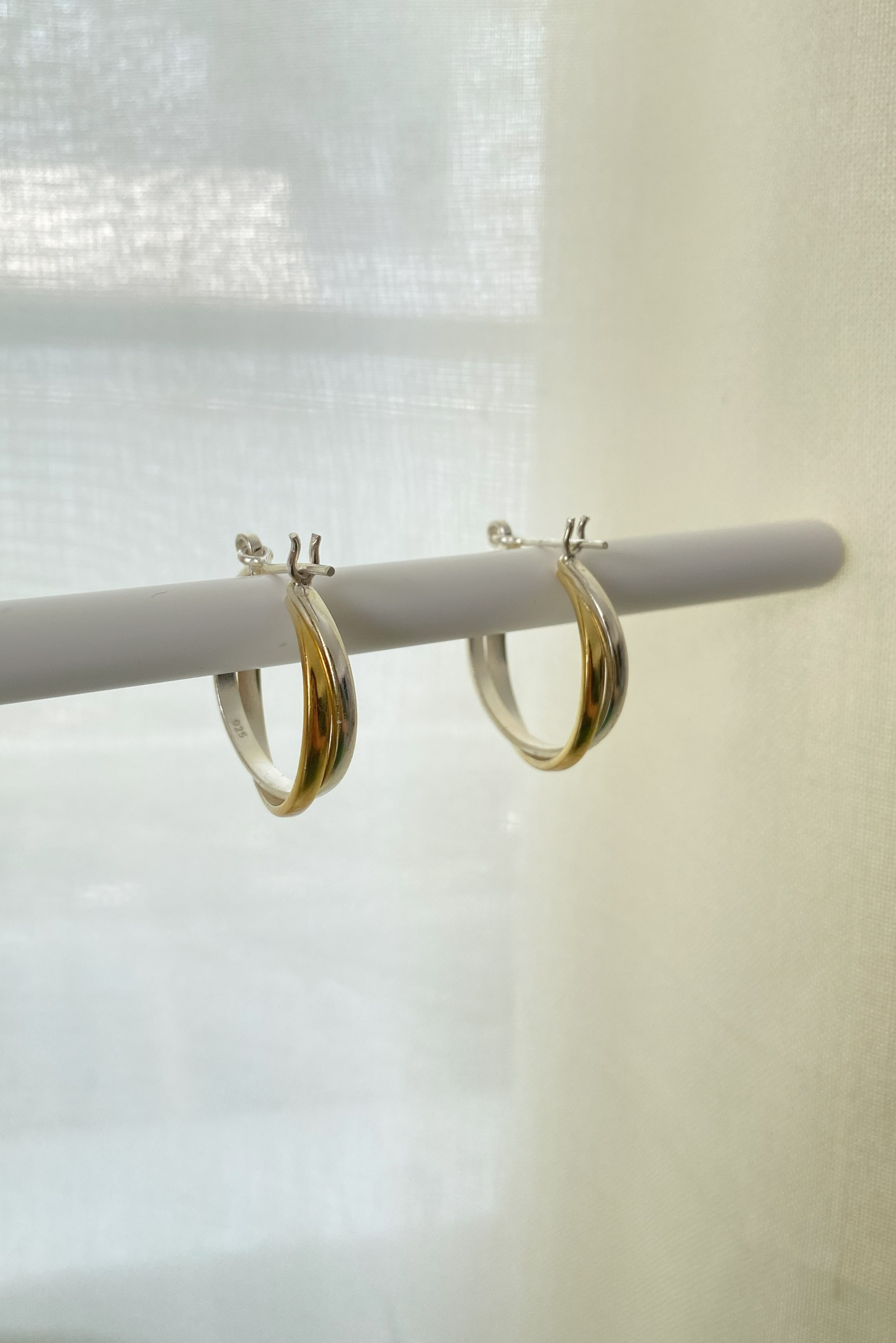 Dual Tone Hoops