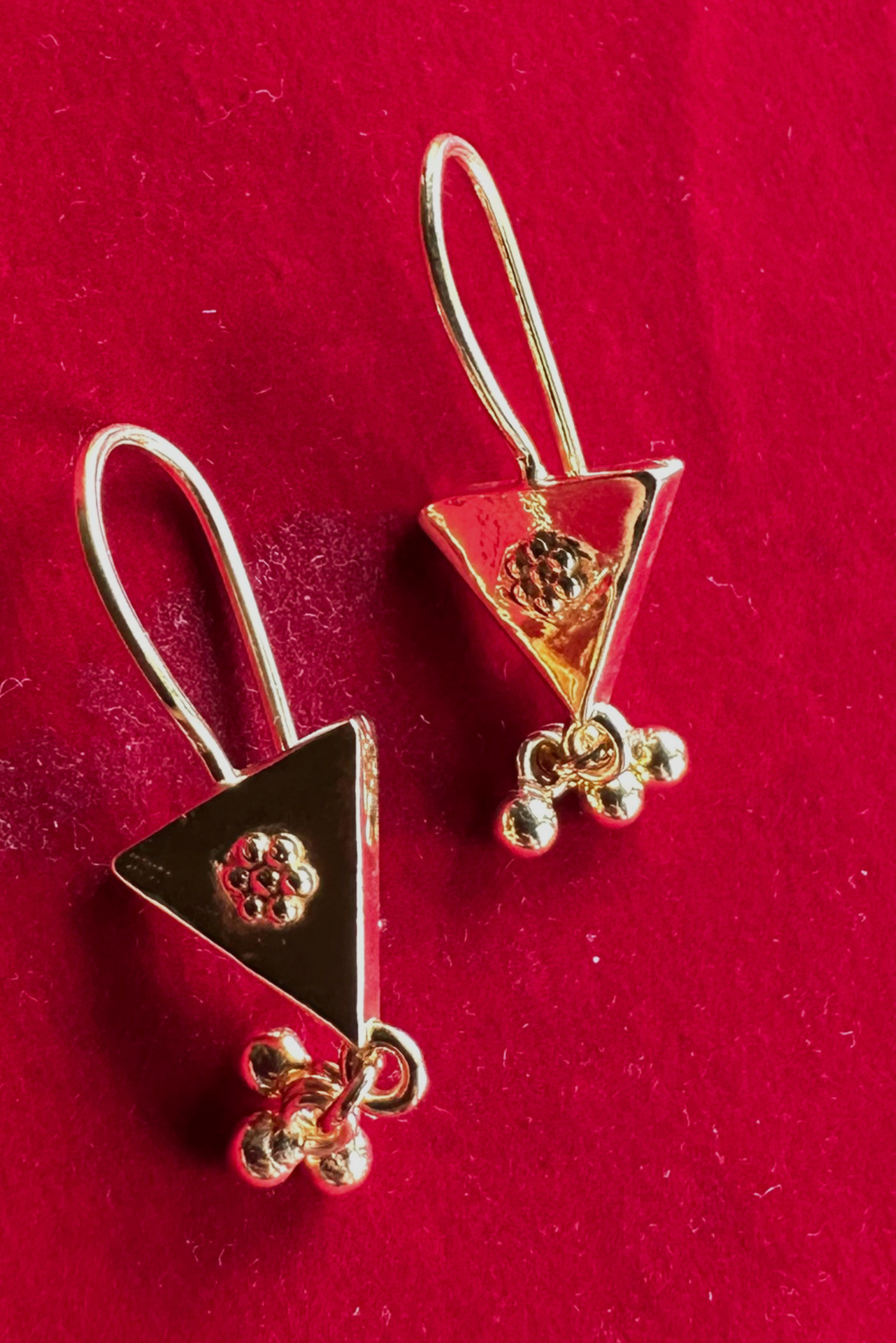 Trinetra Baali Earrings- Gold